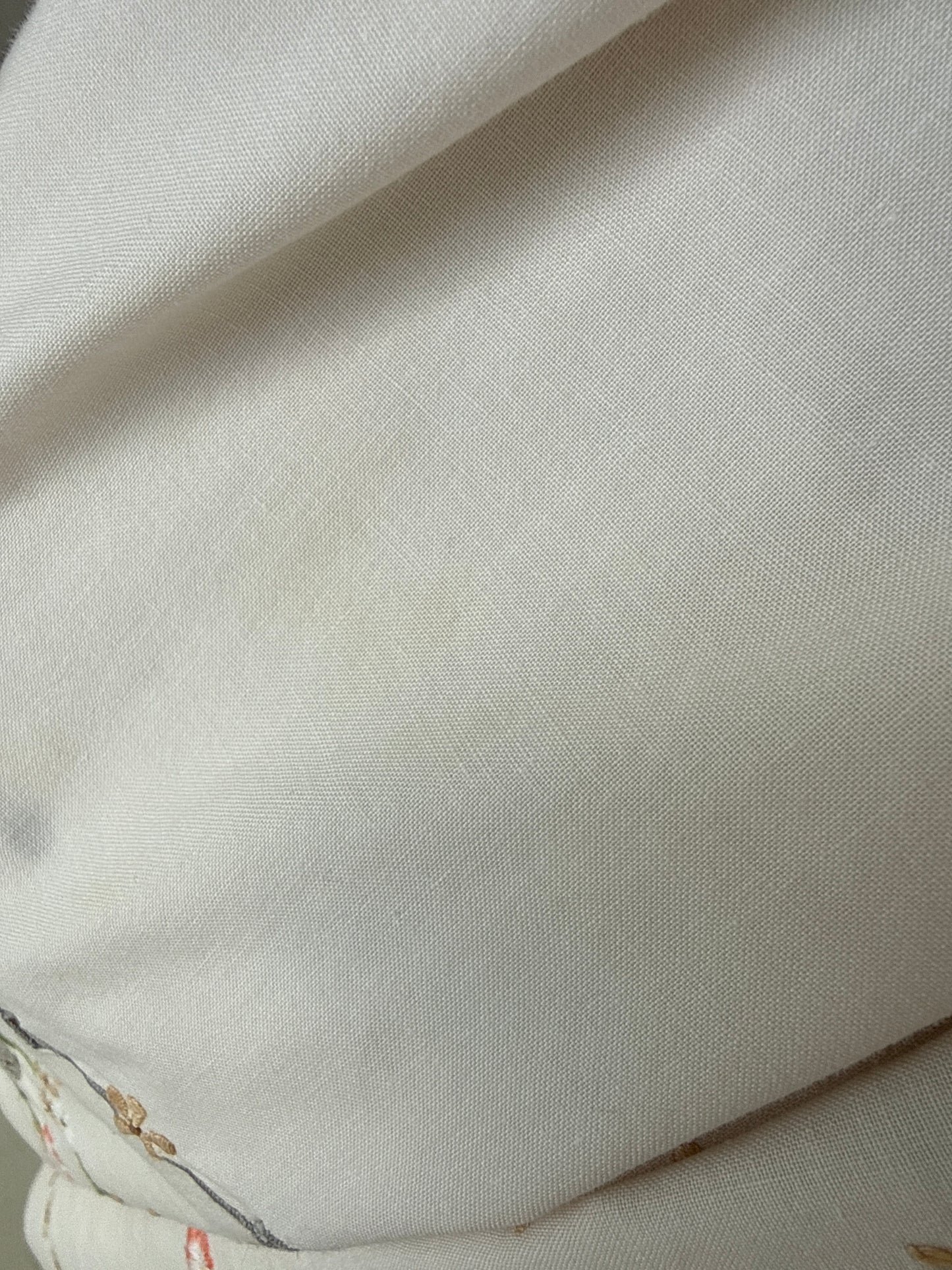 Kaftan vintage din pânză de bumbac cu broderie manuală excepțională light nude