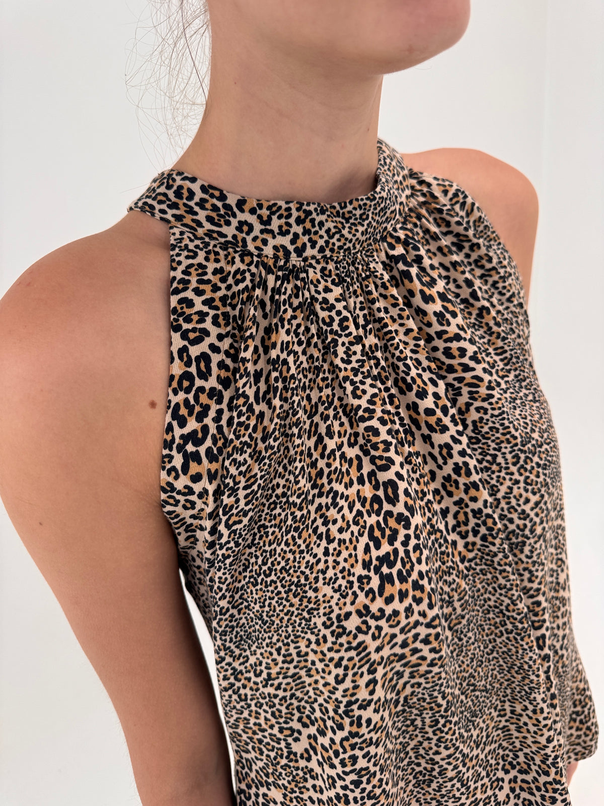 Top Max Mara animal print în croi atemporal
