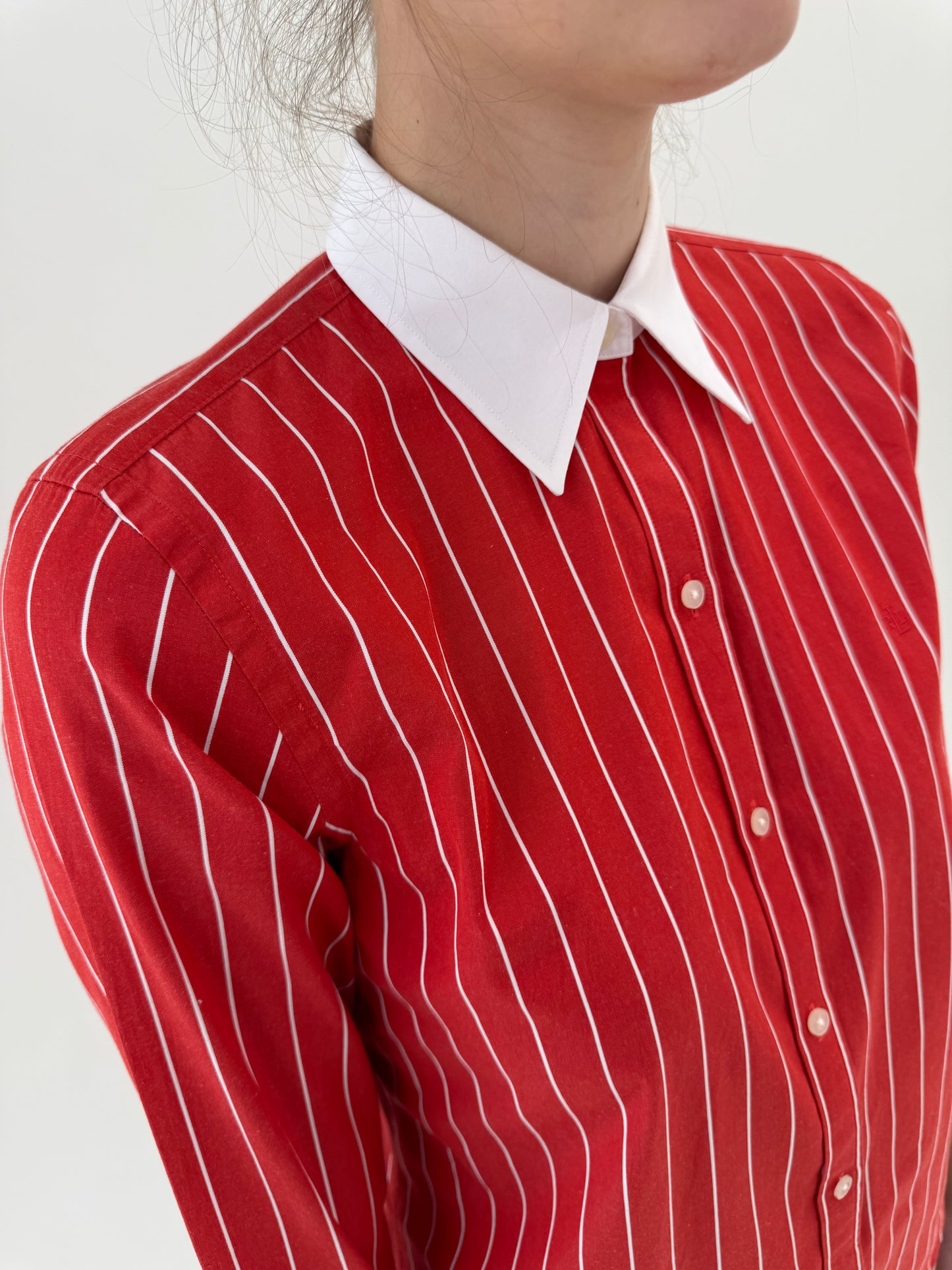 Cămașa Ralph Lauren cu dungi fine verticale ivoire și guler contrastant