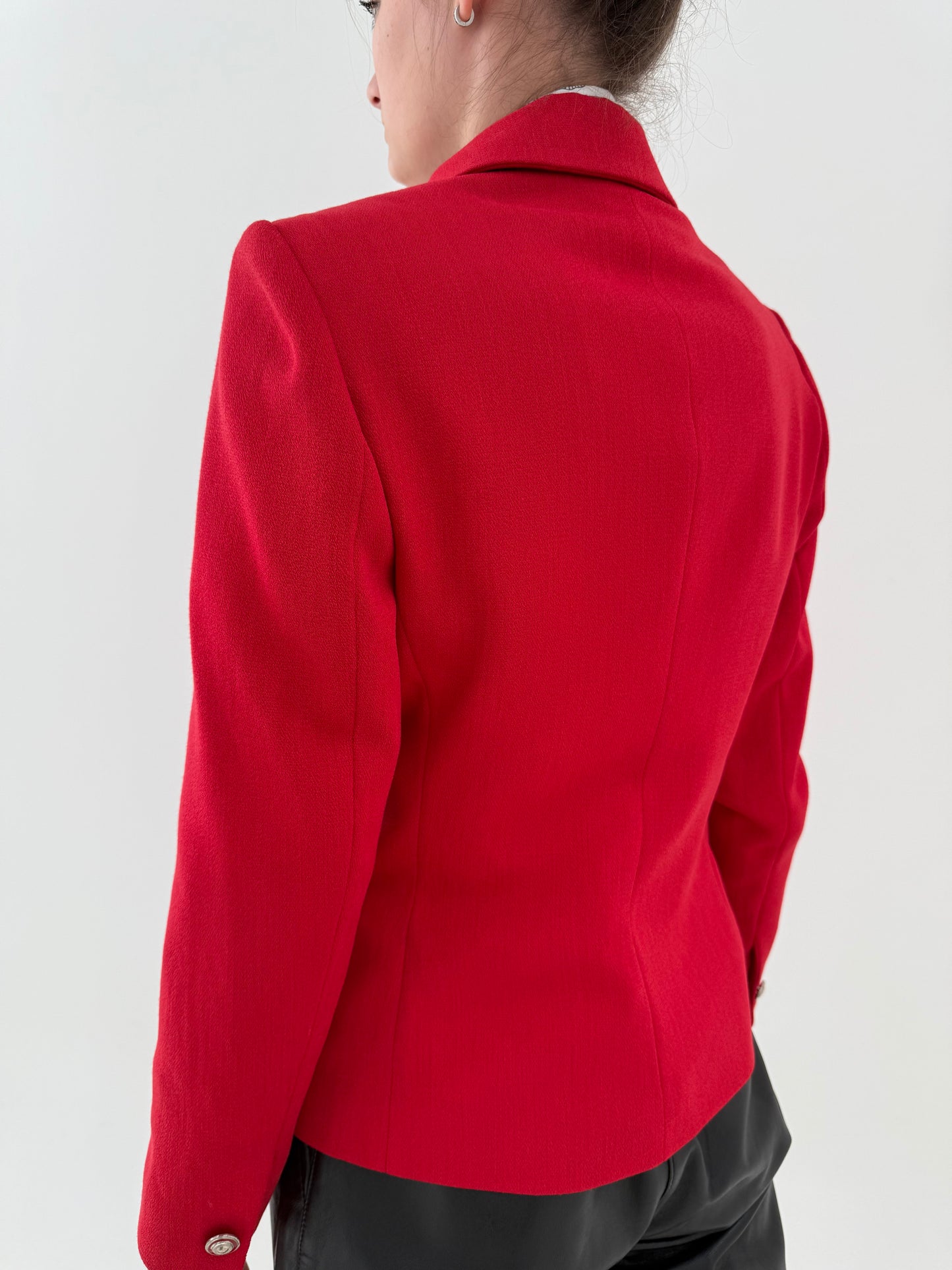 Sacou roșu tip jachetă cu închidere dublă din lanita extrafina