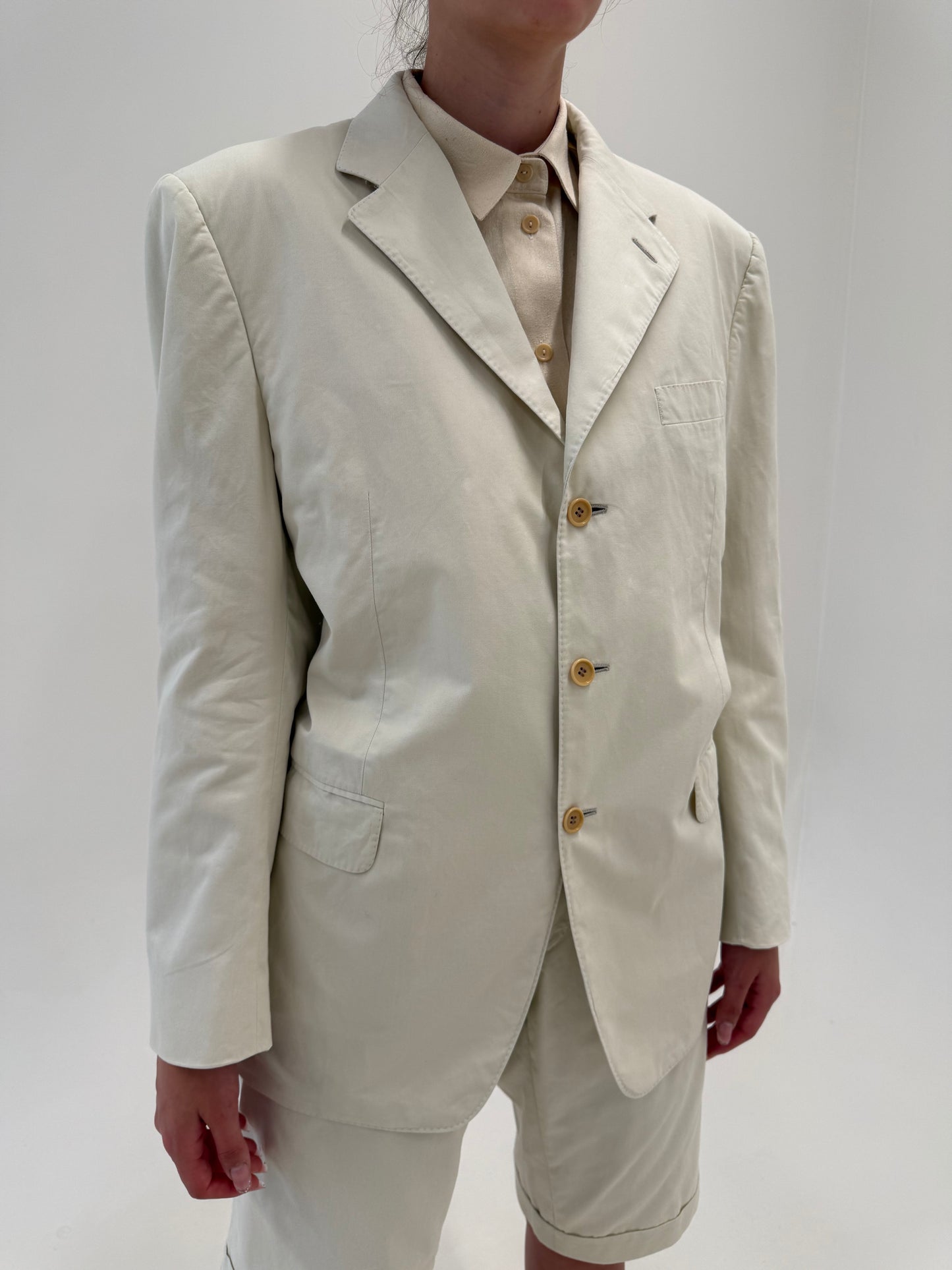 Costum luxury Canali în croi super actual off white din bumbac