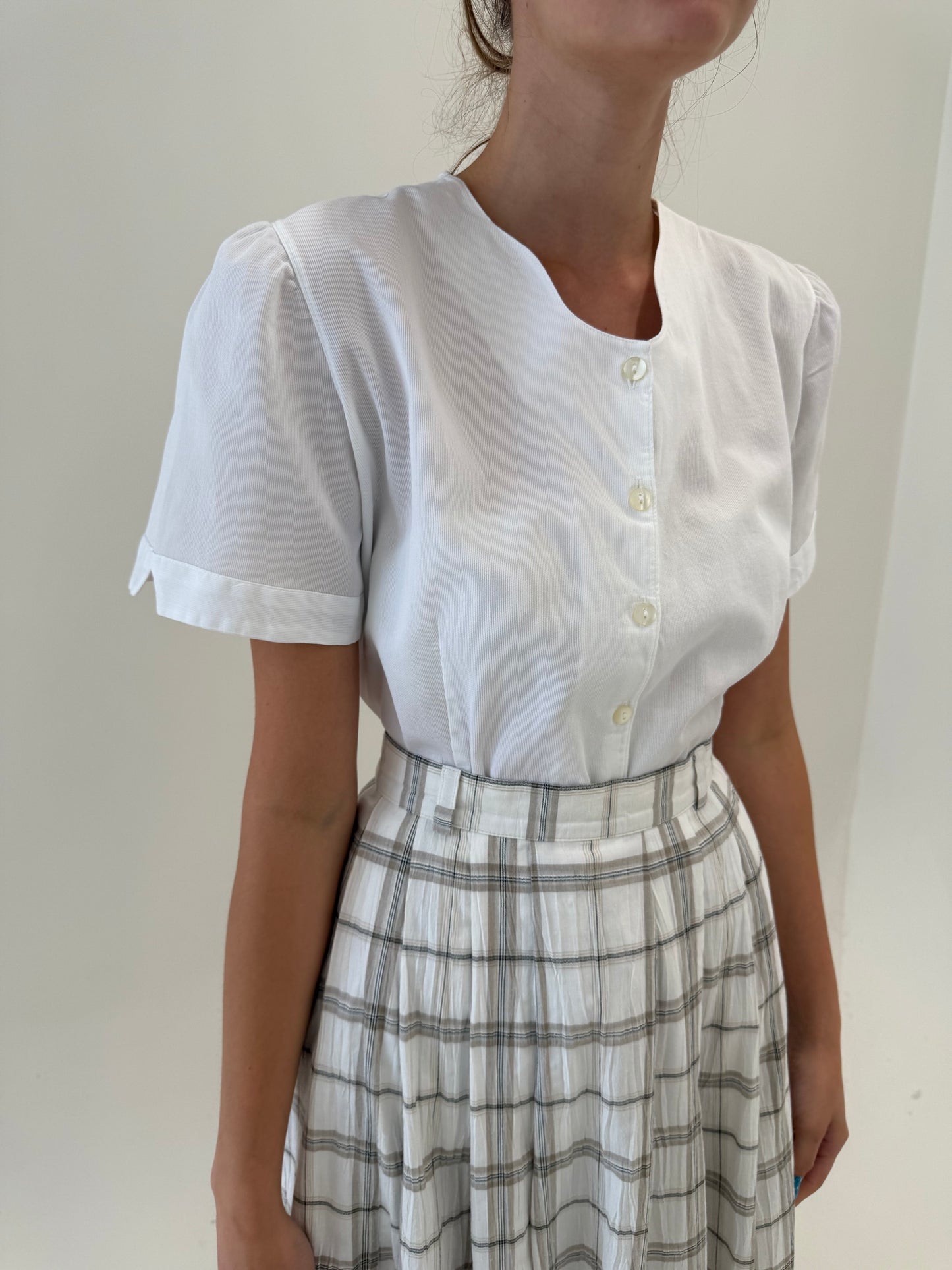 Cămașa vintage din poplin excepțional de bumbac în croi ușor cambrat