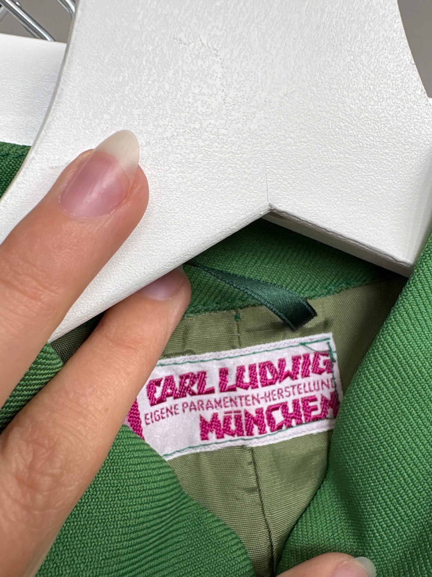 Rochii old vintage sfârșit de ani 60 verde tare din stofita