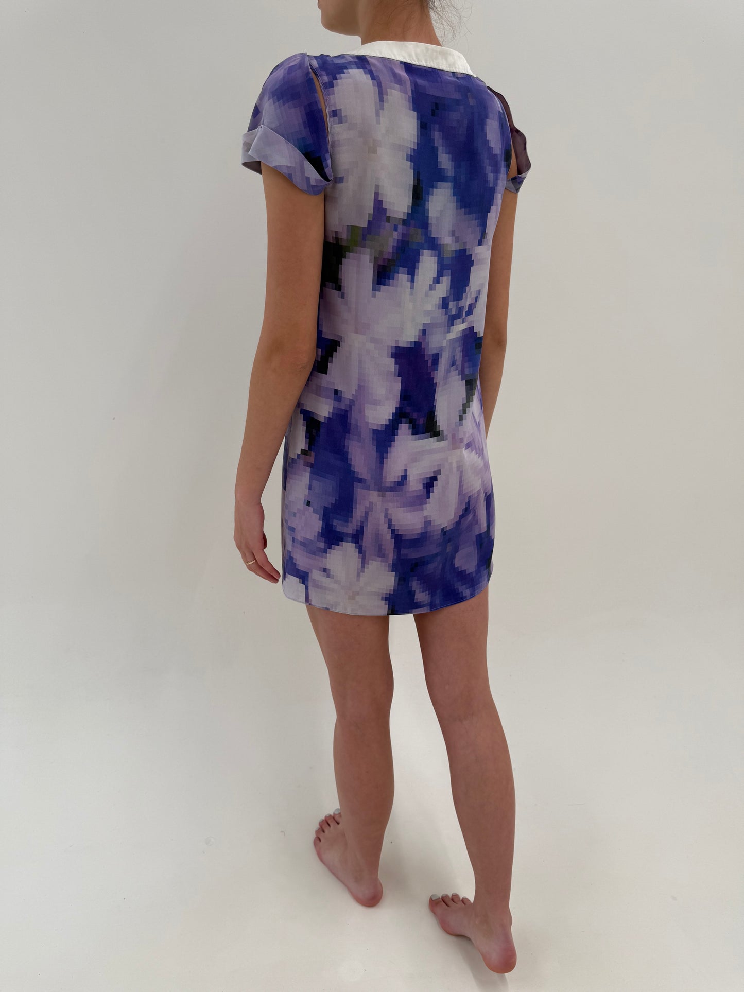 Rochie Max Mara din mătase naturală în croi chic atemporal