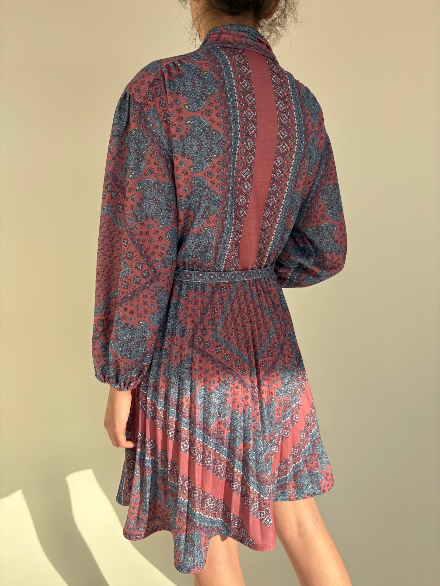 Rochie vintage din mix de lana de extrafina cu eline superb și talie marcată