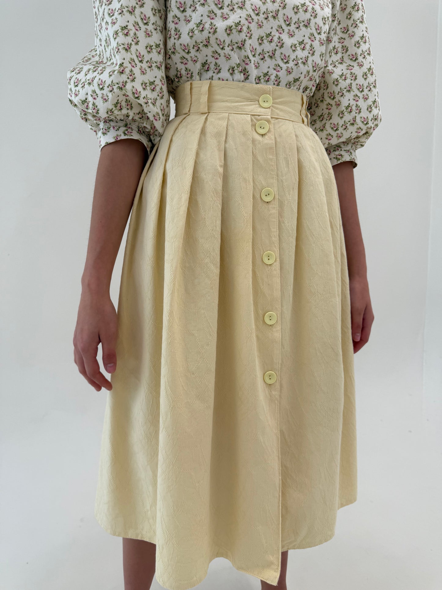 Fustă vintage din pânză butter yellow cu talie ultra marcată super inalga