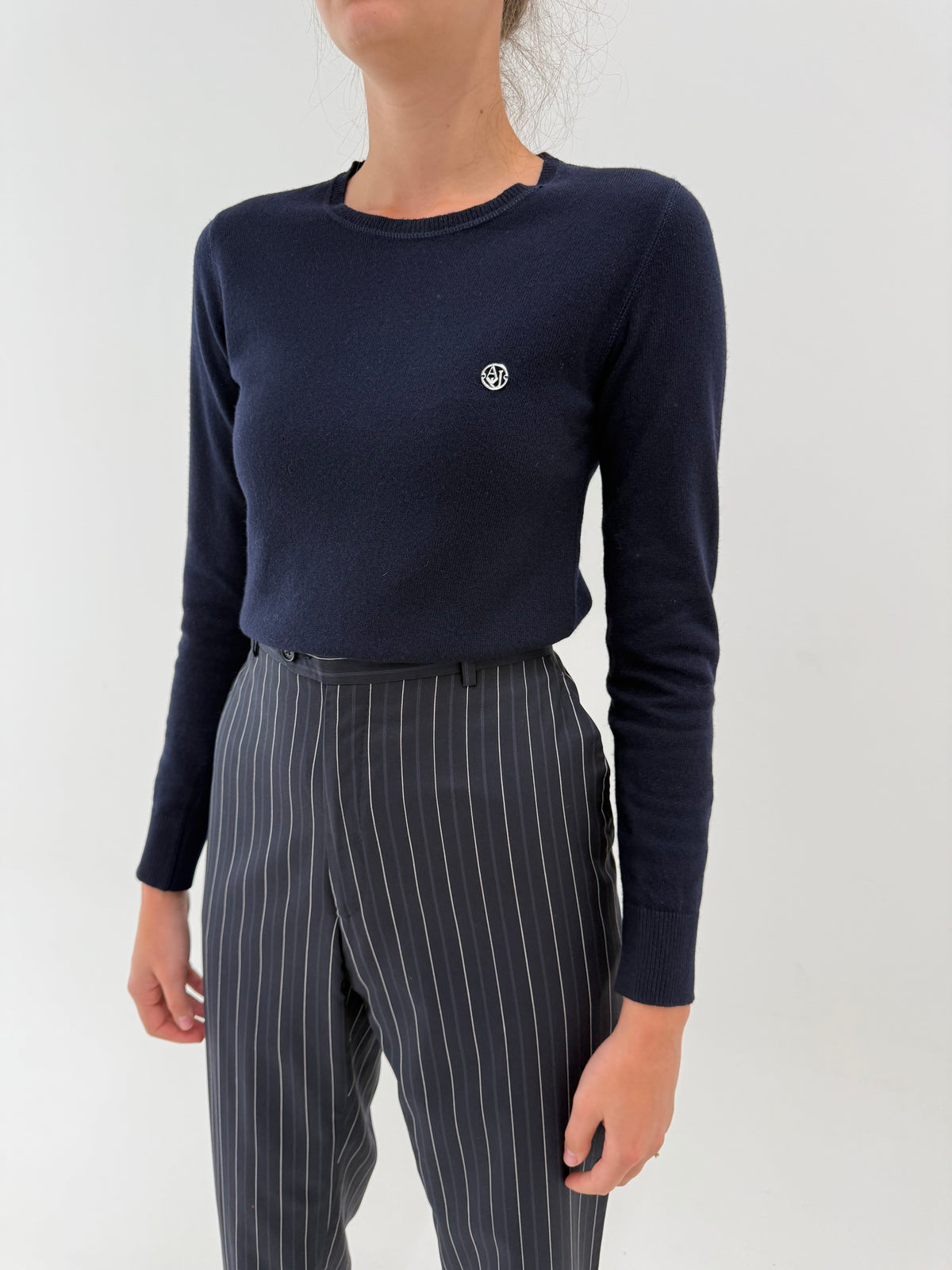 Pulover Armani crew neck Navy blue din lana extrafina cu logo metalic