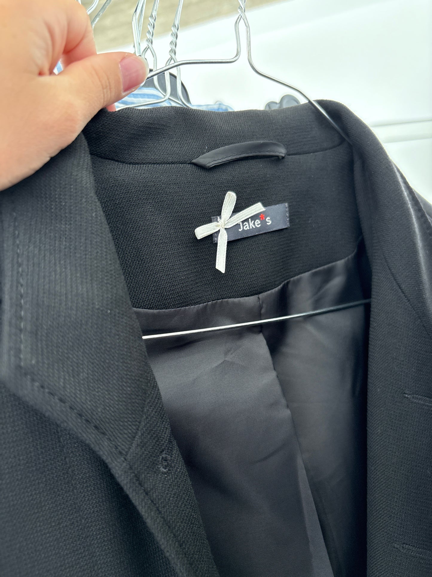 Sacou negru în croi de inspirație Military din stofita