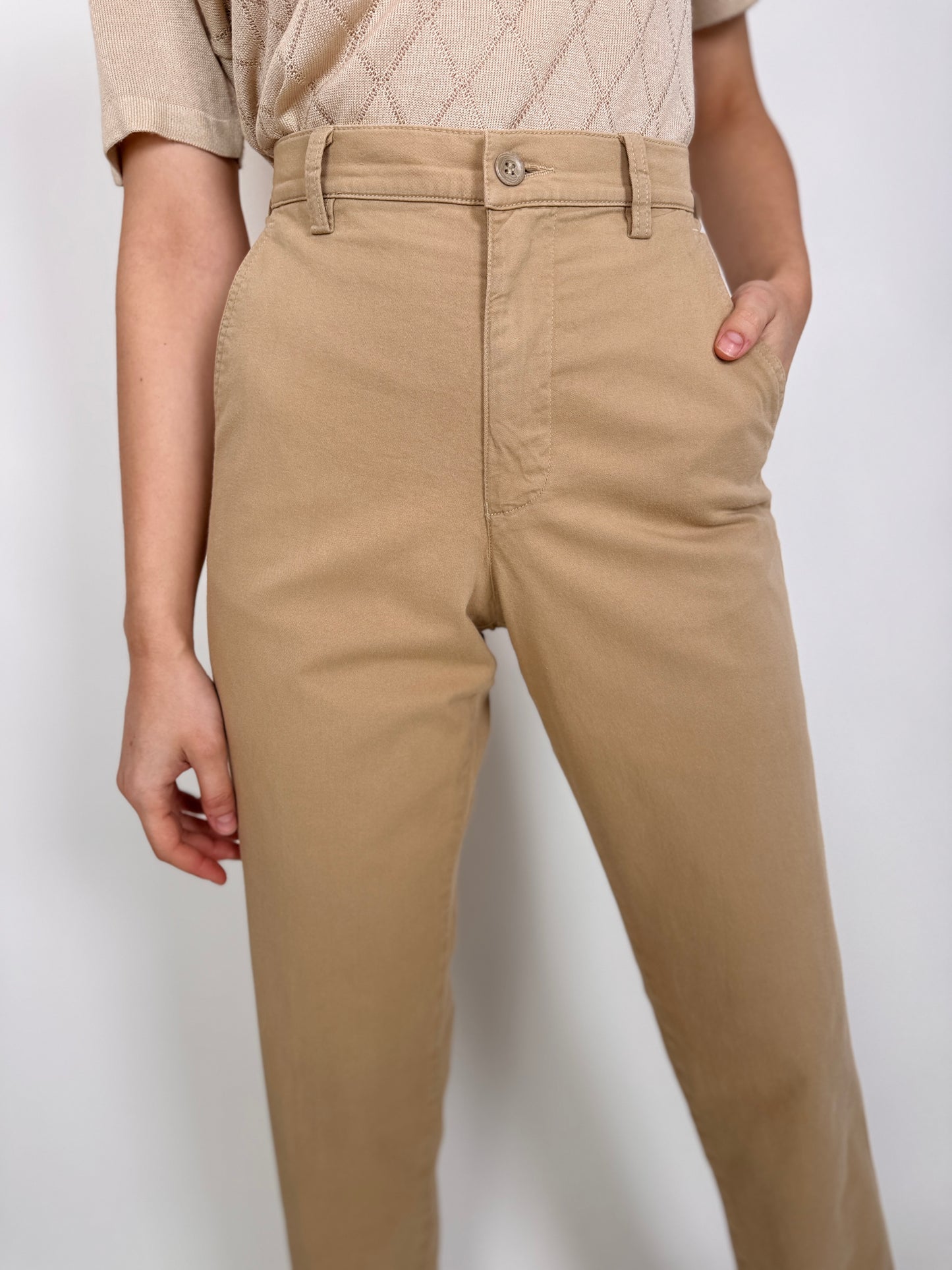 Pantaloni Armani camel confort din bumbac modelator