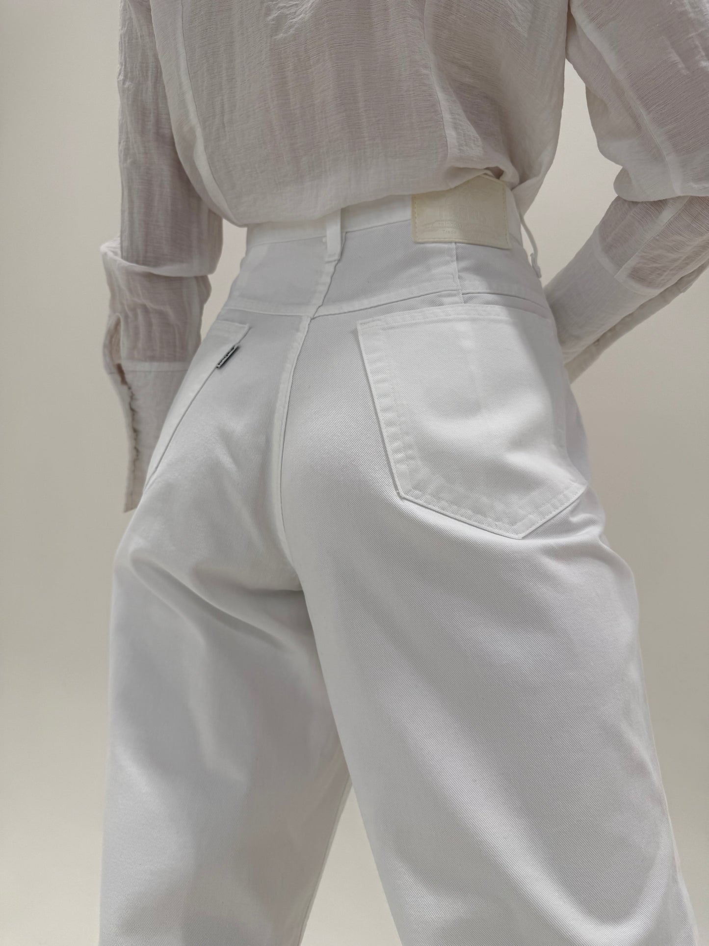 Jeans vintage mom fit petite cu talie ultra înaltă