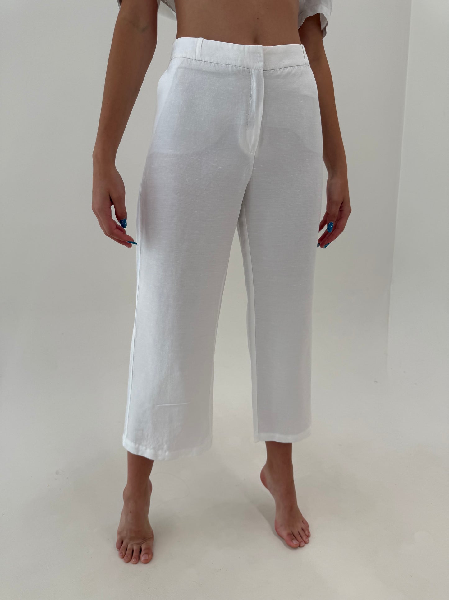 Pantaloni petite clasici din in premium în croi drept