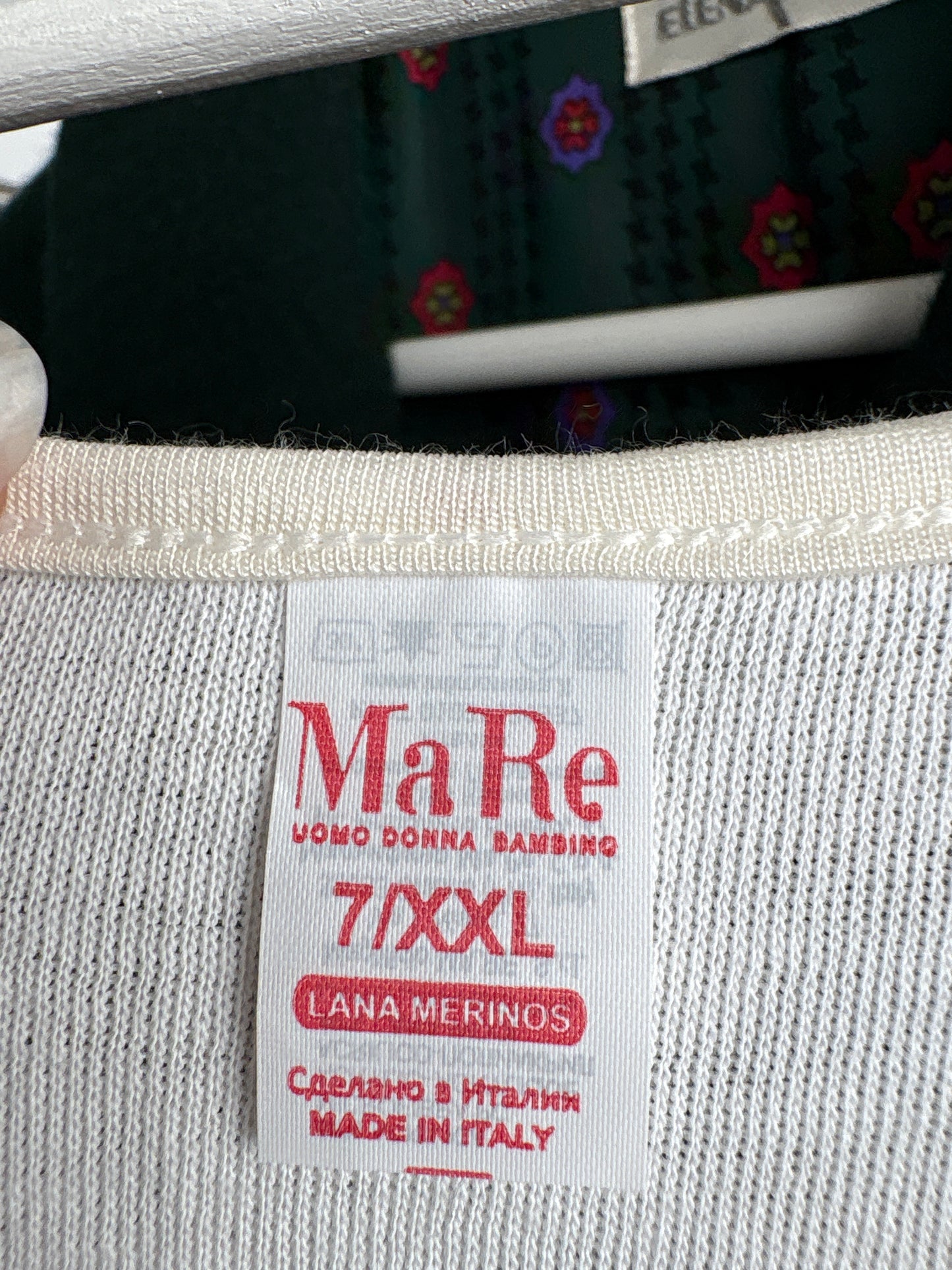 Maieu italian din lana extrafina irestringibila cu dantelă macrame