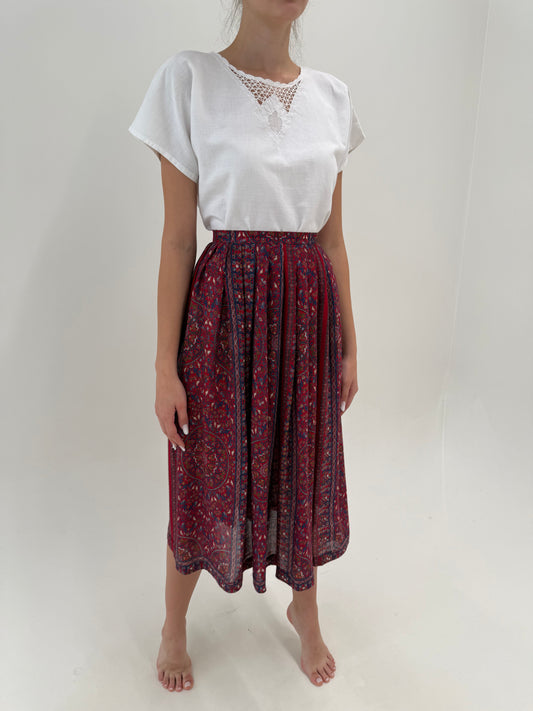 Fustă vintage burgungy cu print și talie ultra înaltă marcată spre maxi