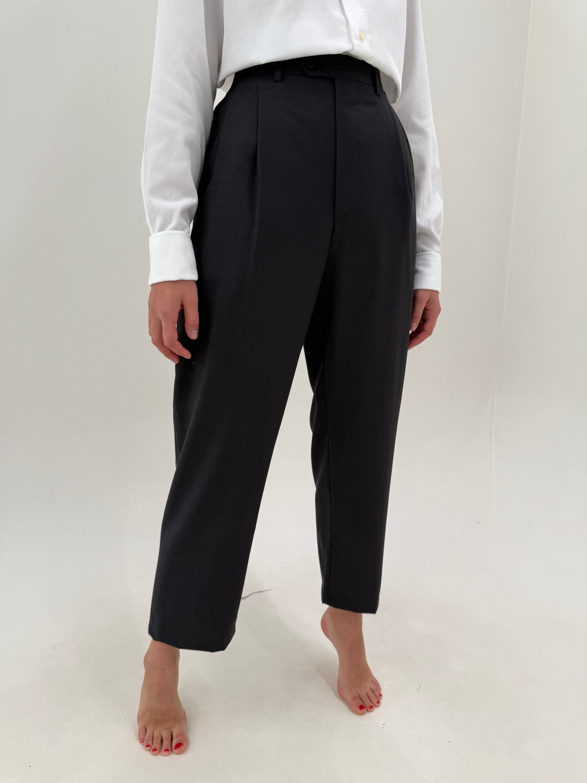 Pantaloni de brand luxury italian Pal Zileri cu talie ultra înaltă și pense din lana