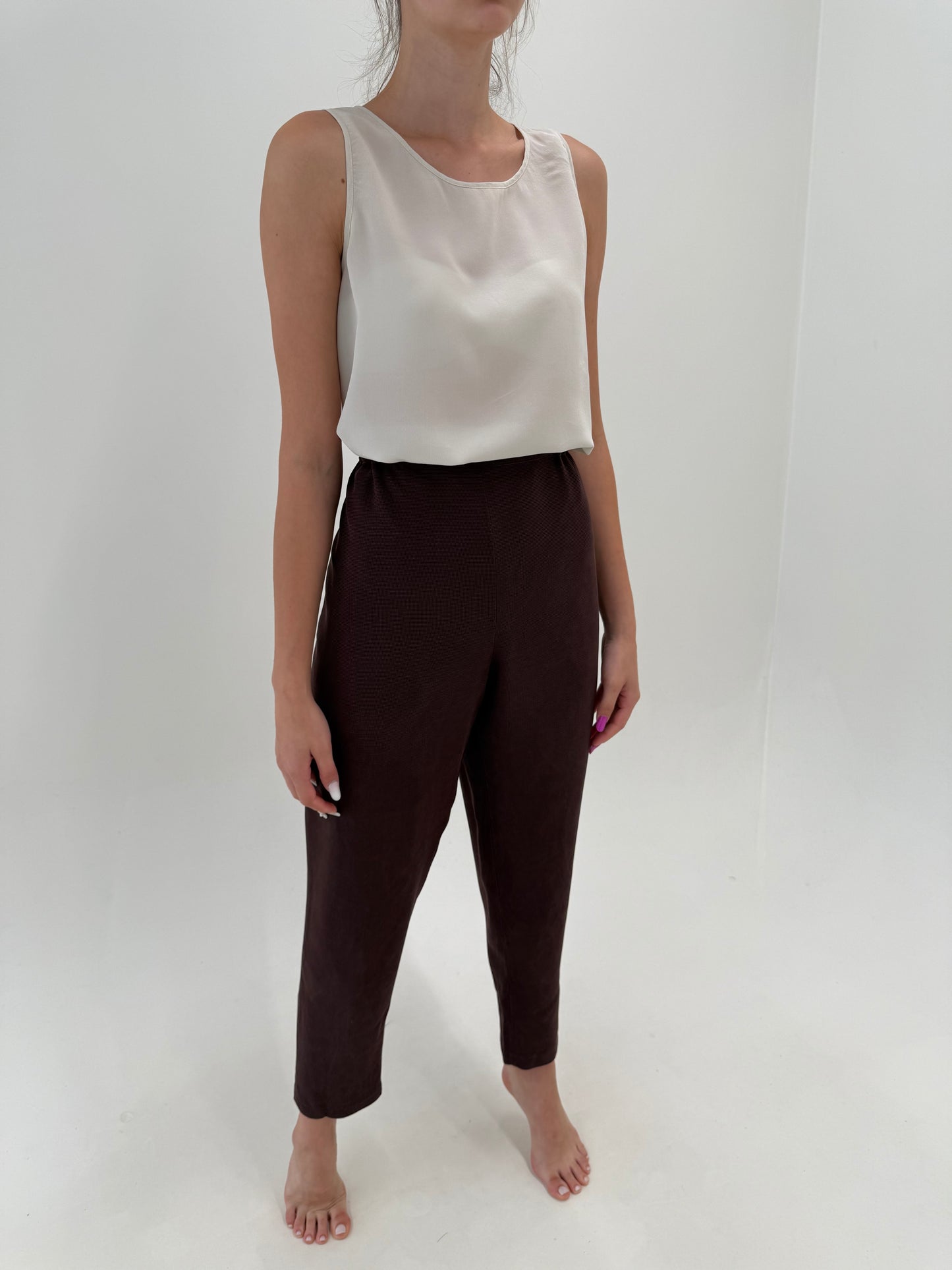 Pantaloni chocolate brown cu talie ultra înaltă elastică din mătase naturală