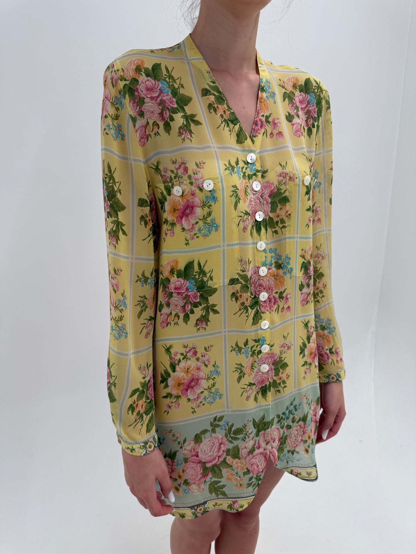 Cămașa butter yellow cu print floral superb din creppe de mătase naturală