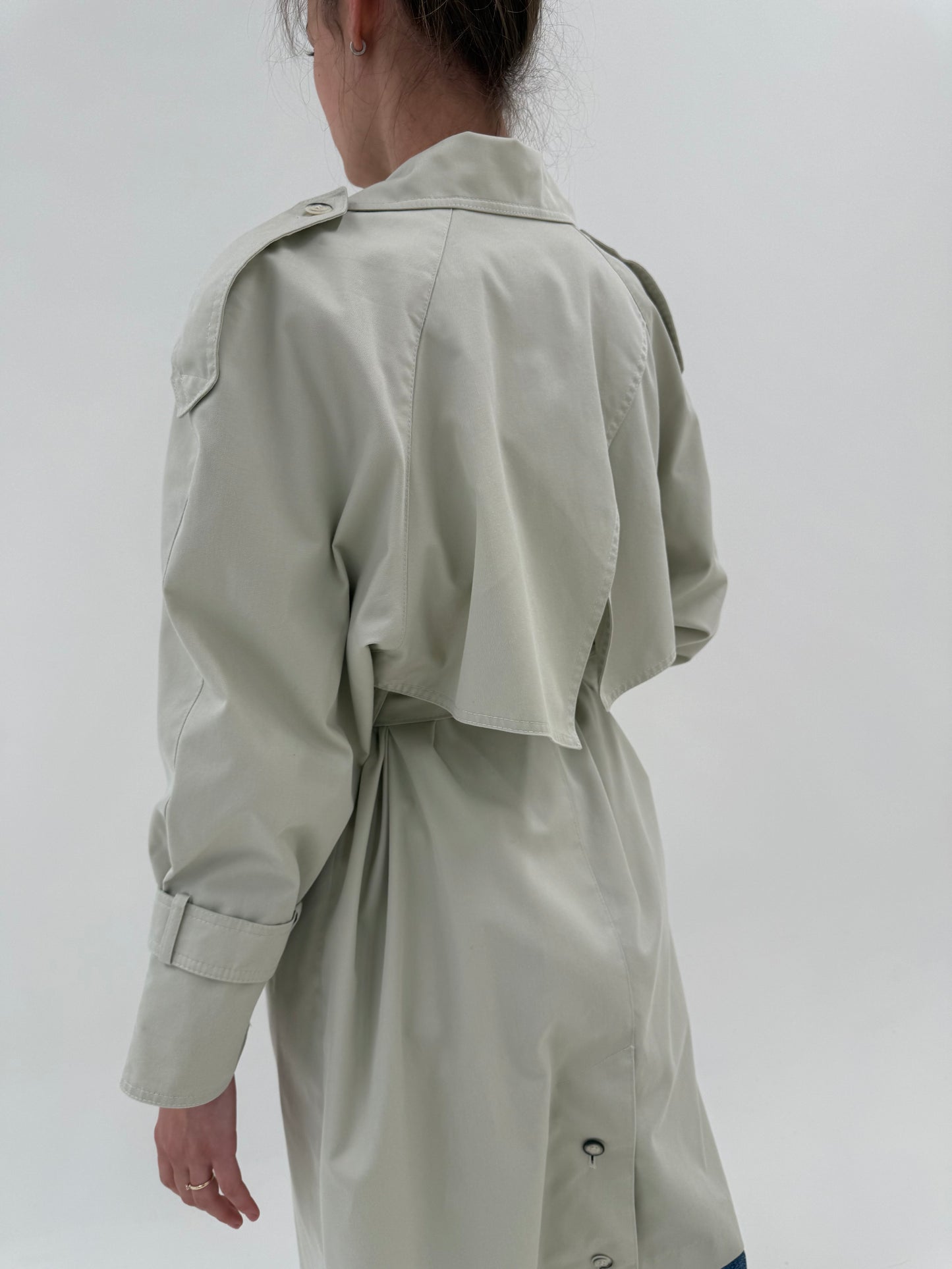 Trench vintage excepțional din gabardină în nuanța pudrată de brand premium