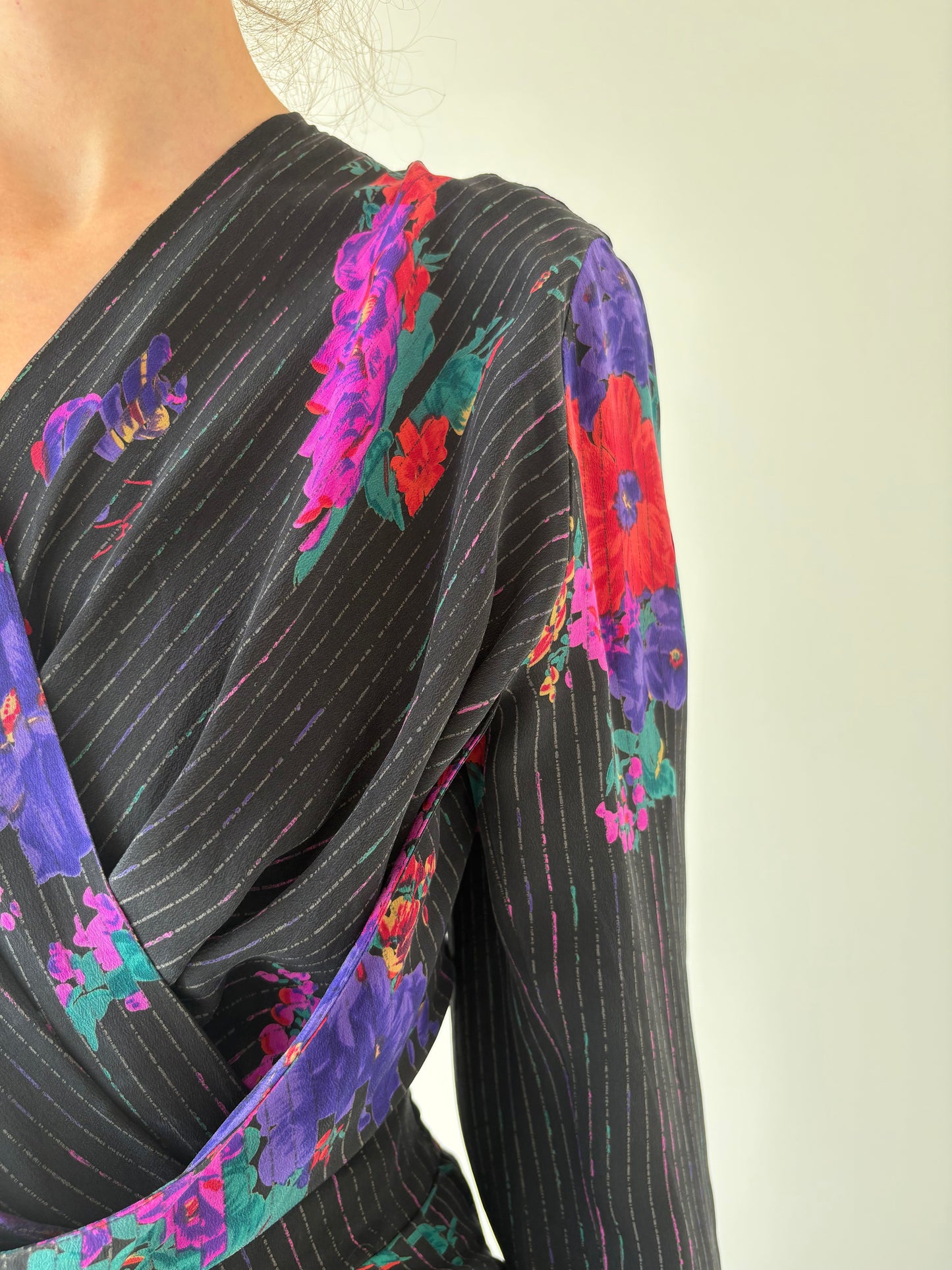Rochie vintage italiană din mătase naturală cu talie ultra marcată și buzunare
