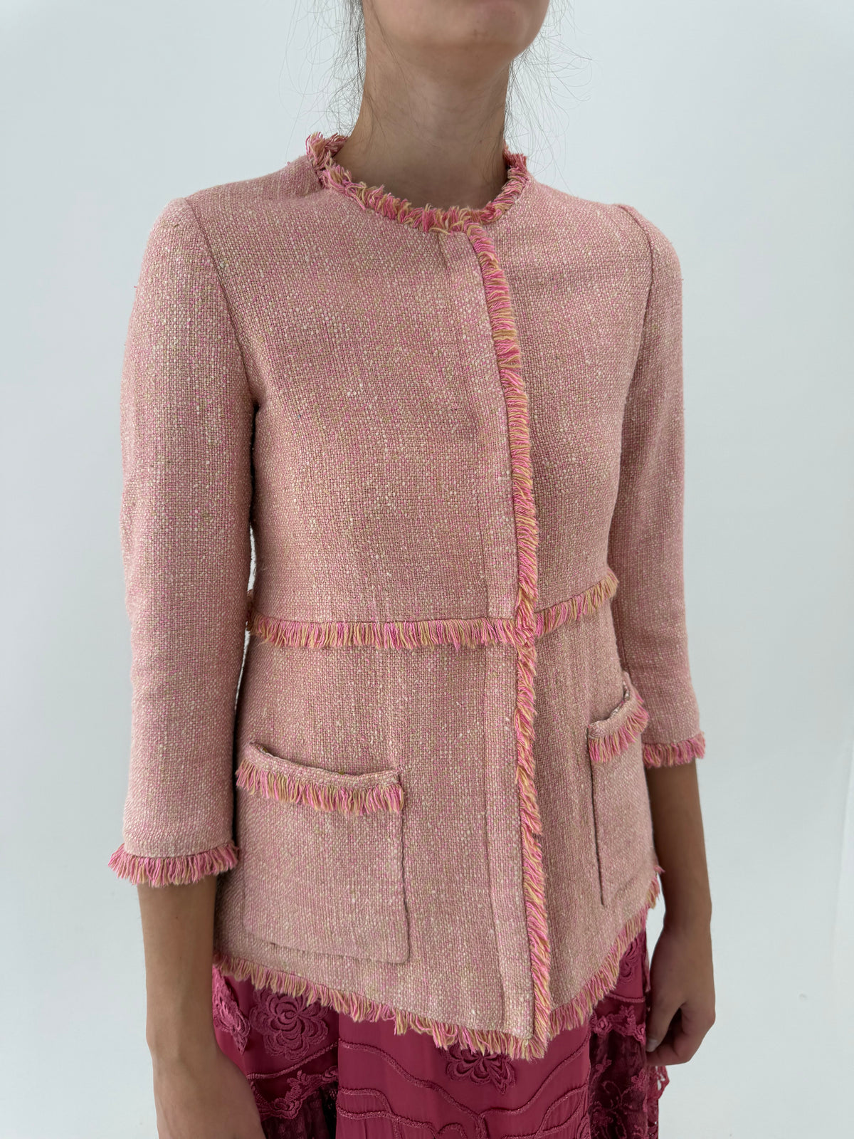 Jacheta în stil Chanel powder Pink și camel din tweed de mătase naturală și lana