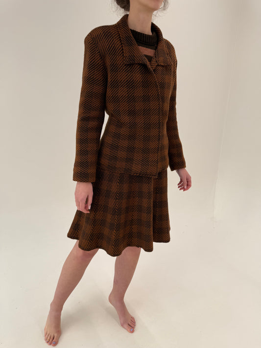 Deux piece chocolate brown din tricot de lana plină extrafina