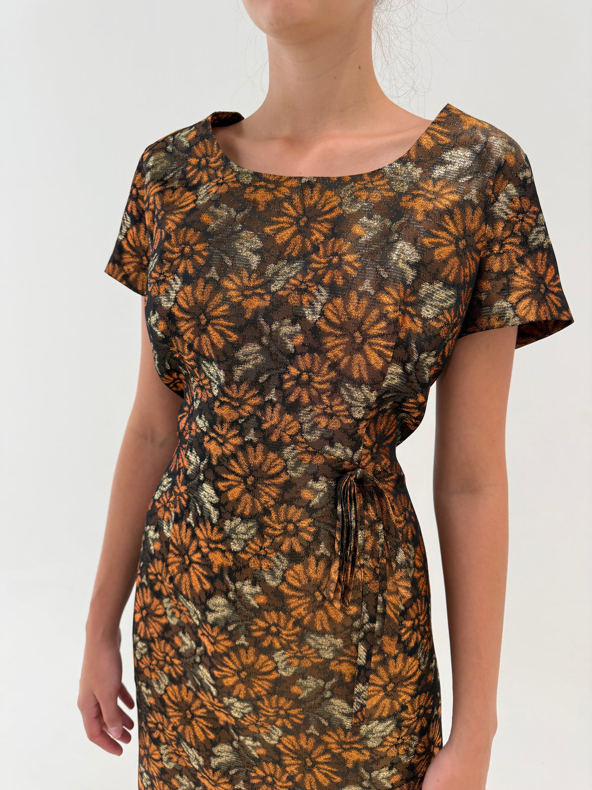 Rochie old vintage anii 60 de colecție extrem de rară în mărime generoasă din brocart