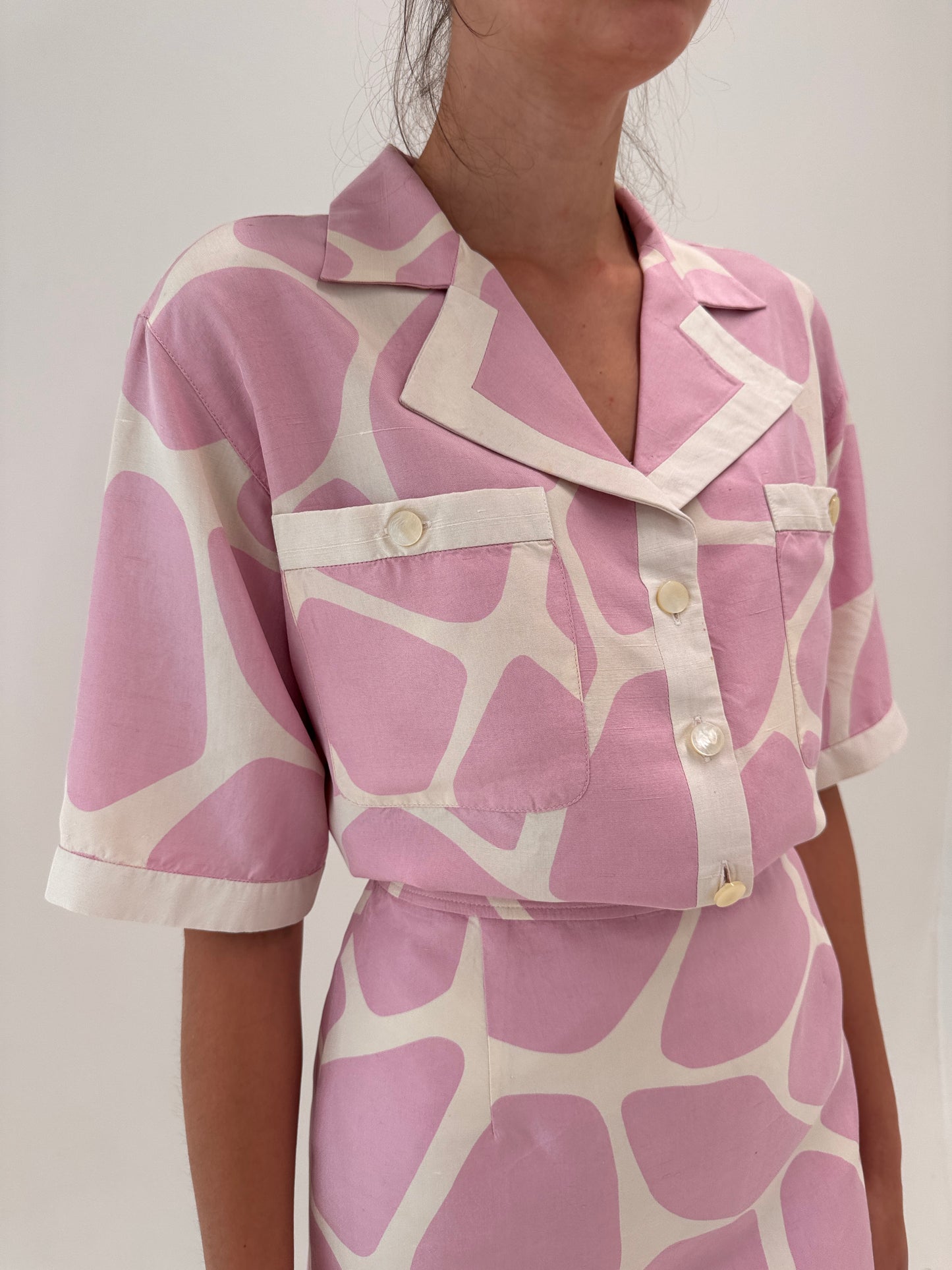 Costum Valentino vintage din pânză de mătase naturală cu print powder Pink