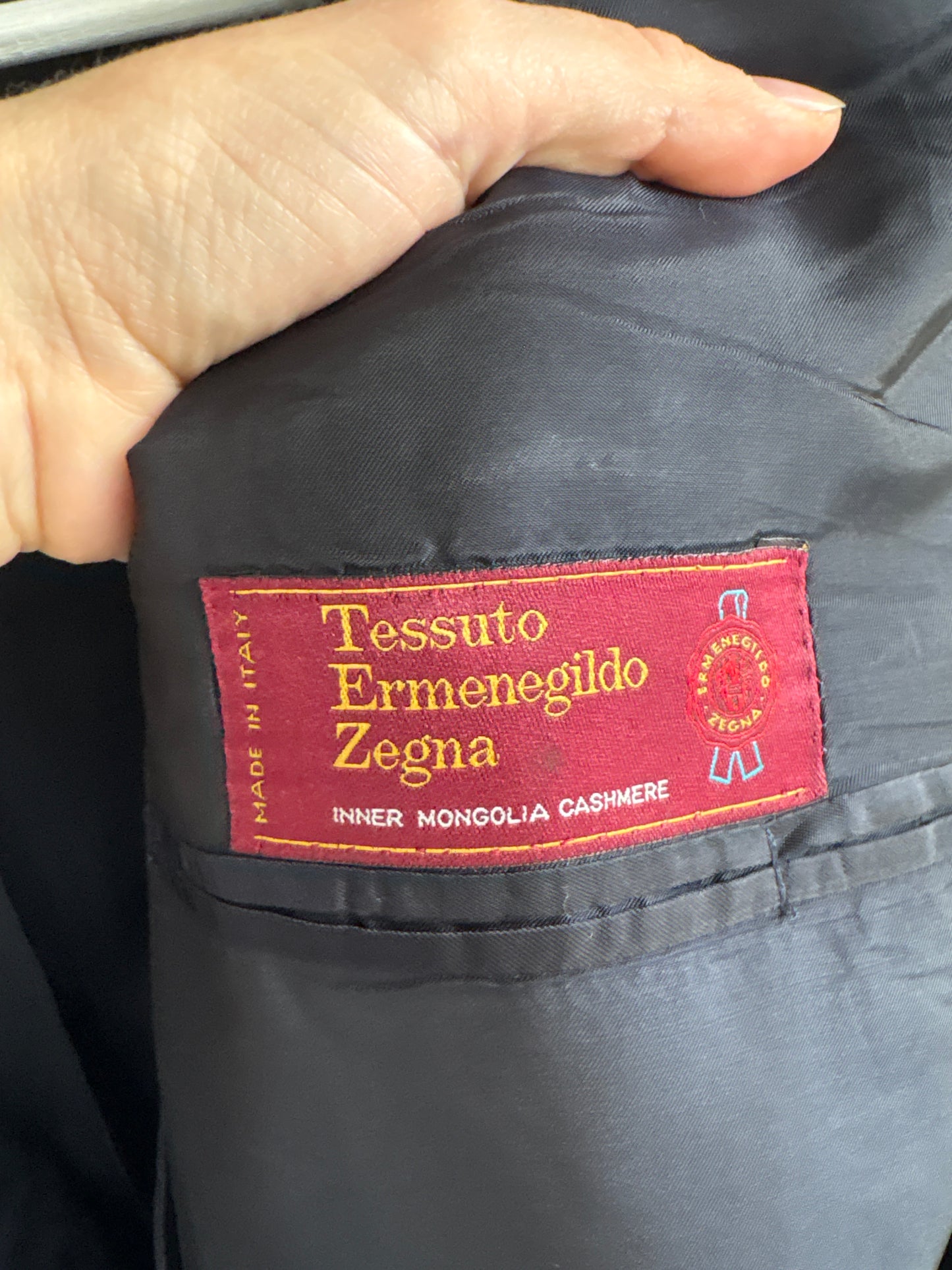 Sacou couture italian Zegna din stofă 100% cașmir cu închidere dublă