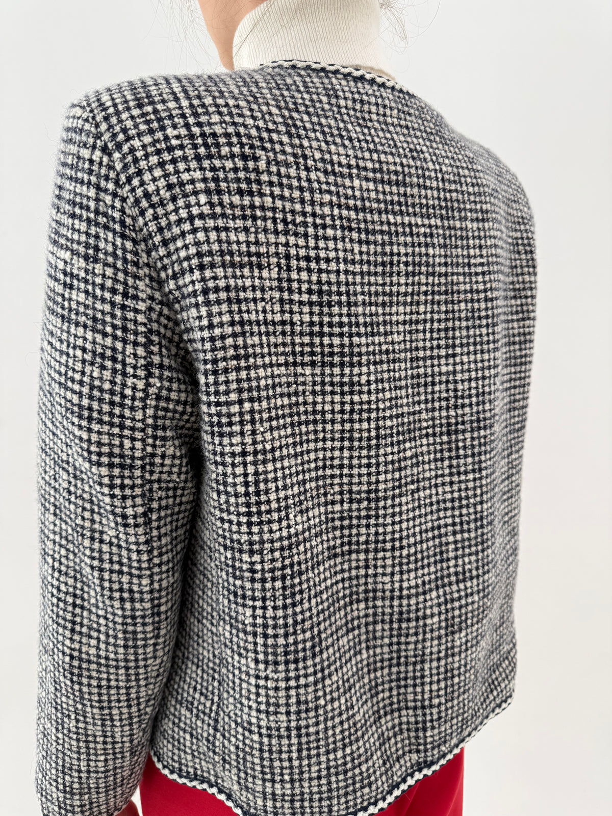 Sacou în stil Chanel din tweed excepțional de lana Navy cu alb