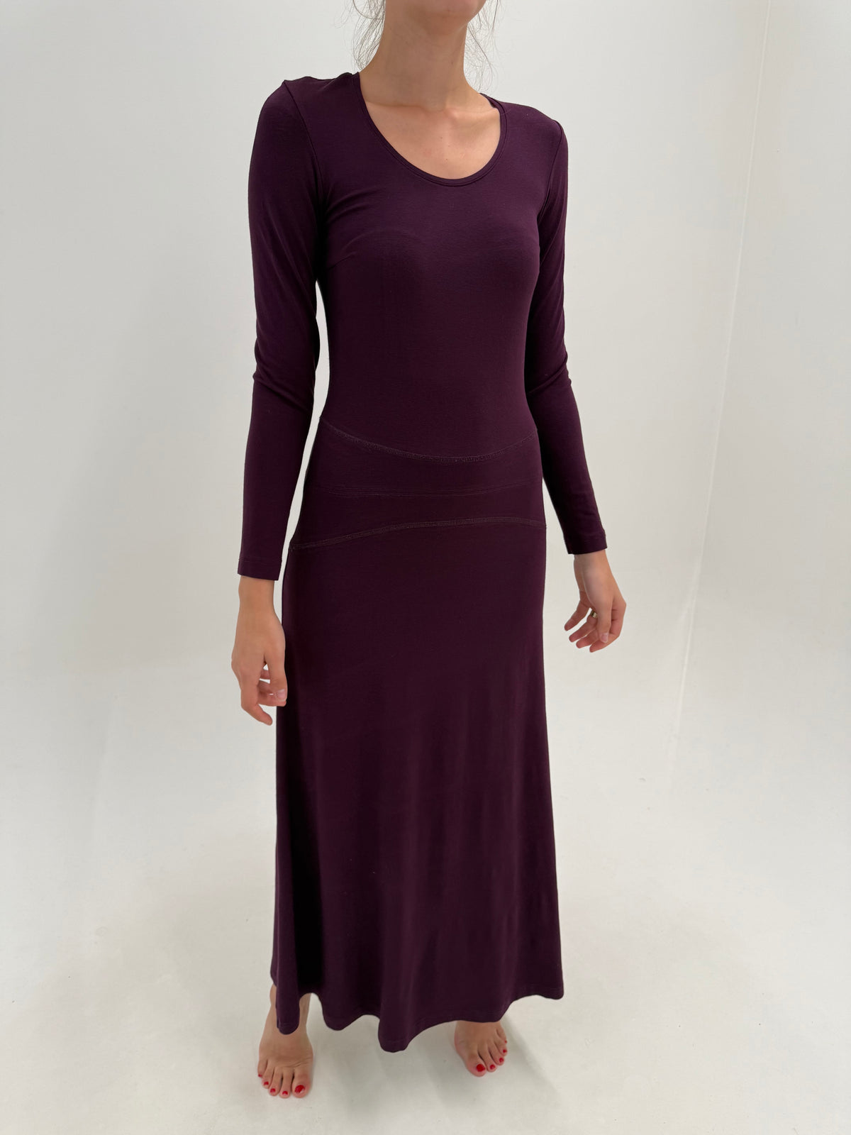 Rochie maxi plum din tricot fin în croi minimalist