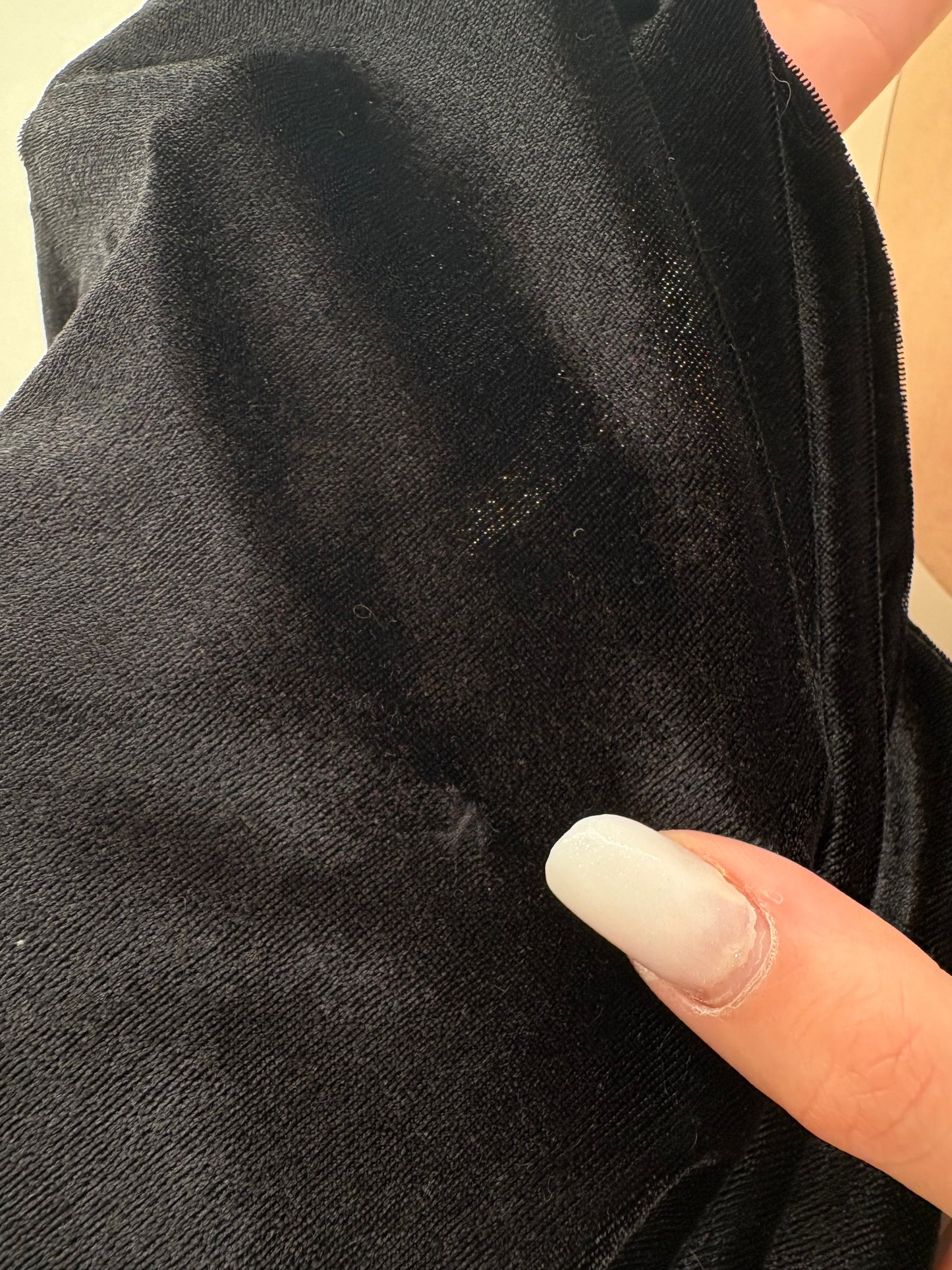 LBD ultra feminin din catifea confort și mesh in croi atemporal