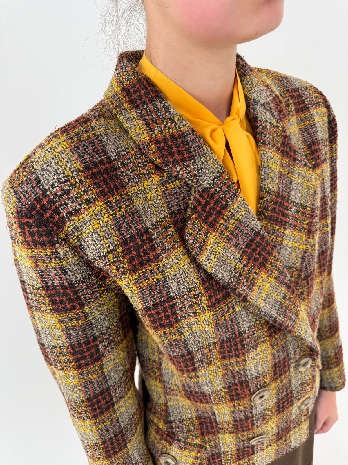 Sacou din tweed excepțional de lana boucle în combinație superbă de culori cu revere late