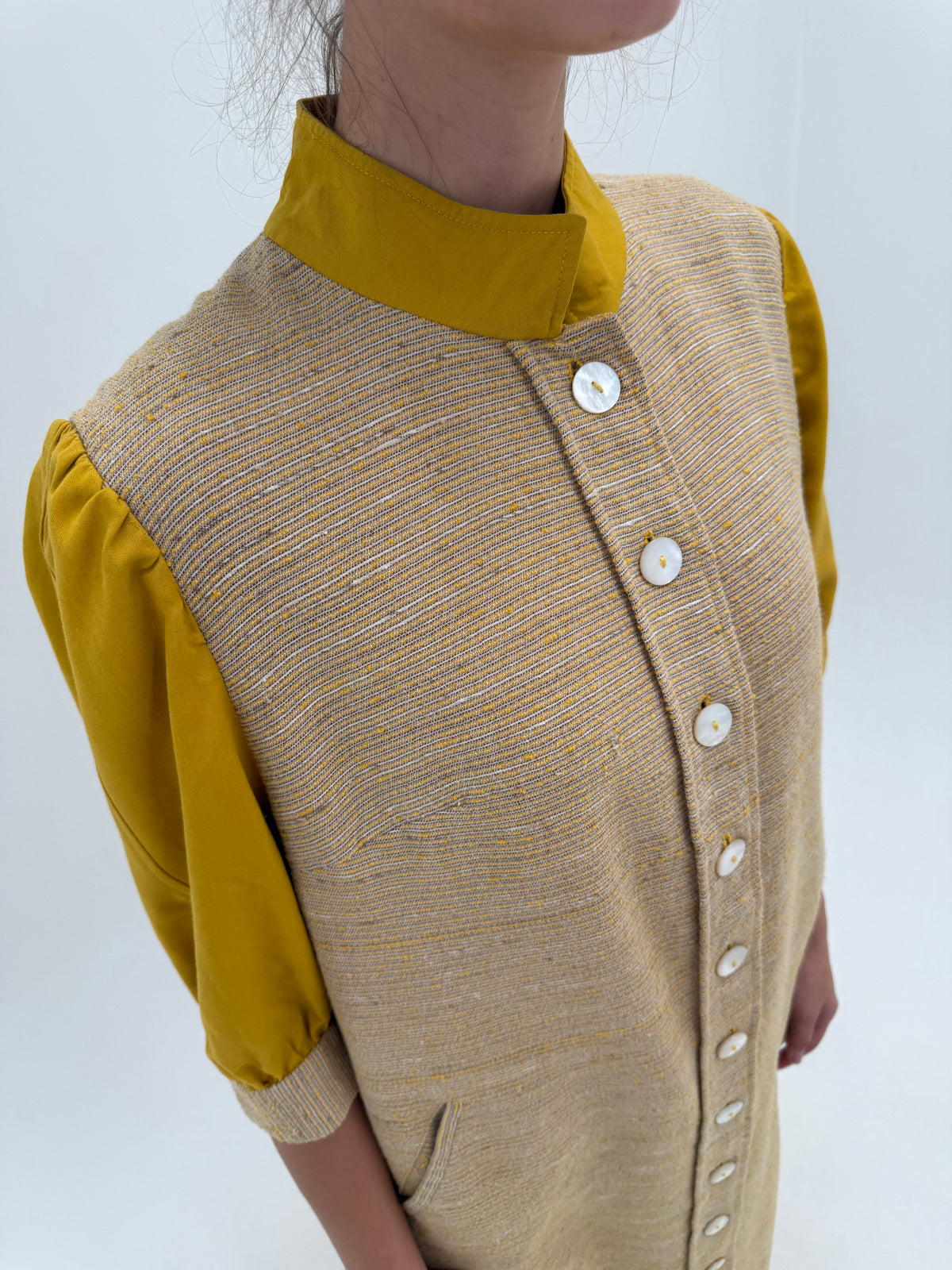 Rochie vintage din tweed camel de lana cu mâneci din bumbac și buzunare
