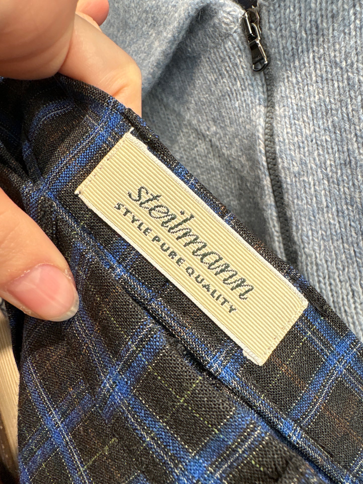 Pantaloni în carouri cu talie ultra înaltă din lana extrafina