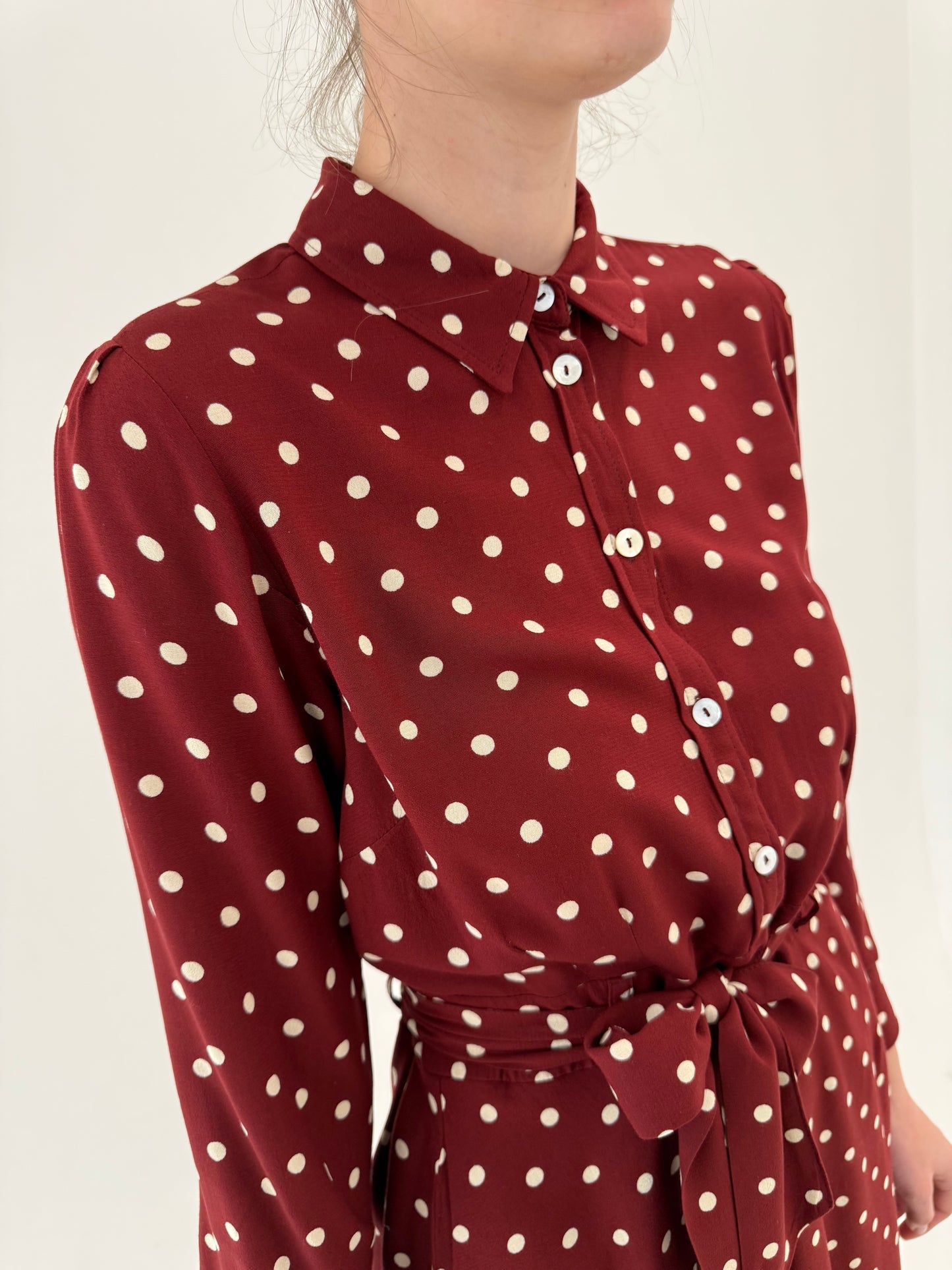 Rochie vintage burgundy brown cu buline și talie ultra înaltă reglabilă