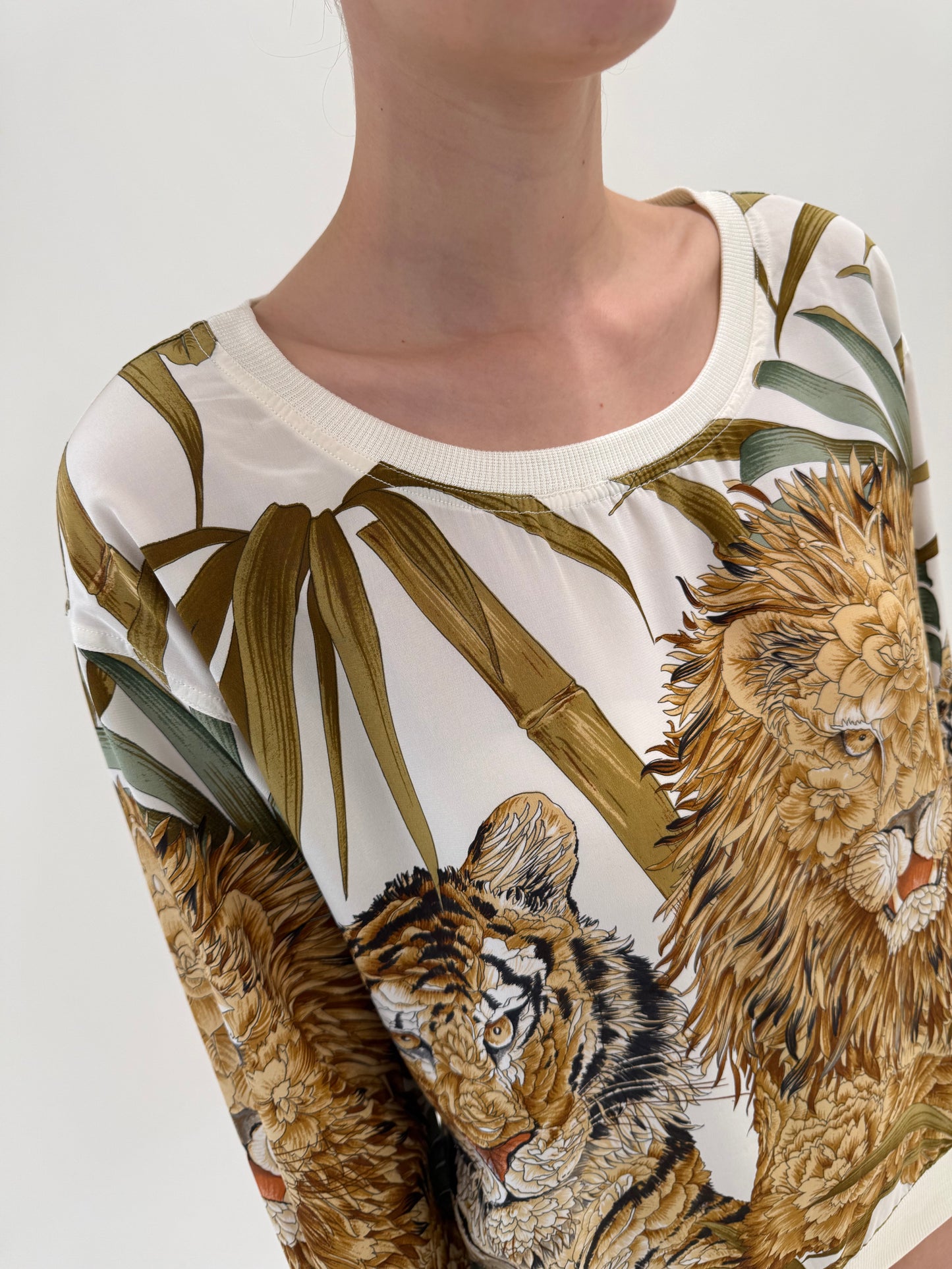 Bluză luxury Salvatore Ferragamo din mătase naturală cu print superb