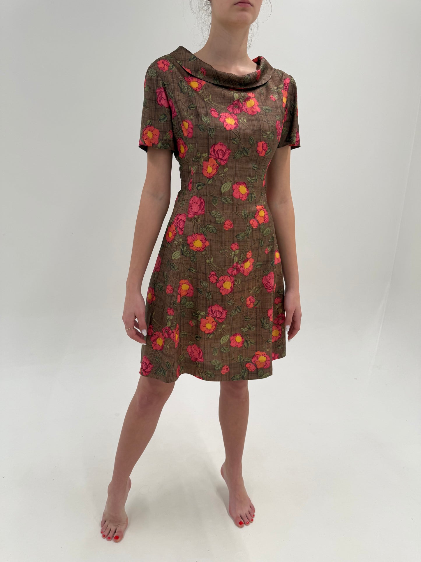 Rochie vintage a la Jackie Keneddy super feminin din mix de mătase naturală