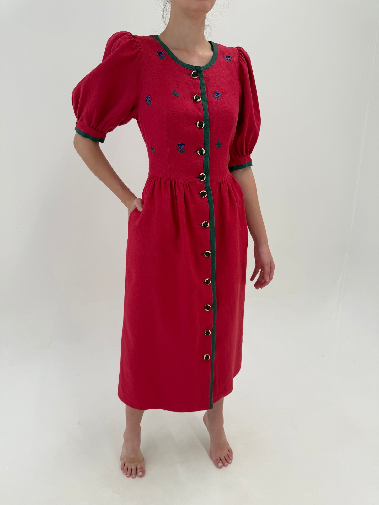 Rochie vintage maxi din pânză de in cu corsaj și buzunare