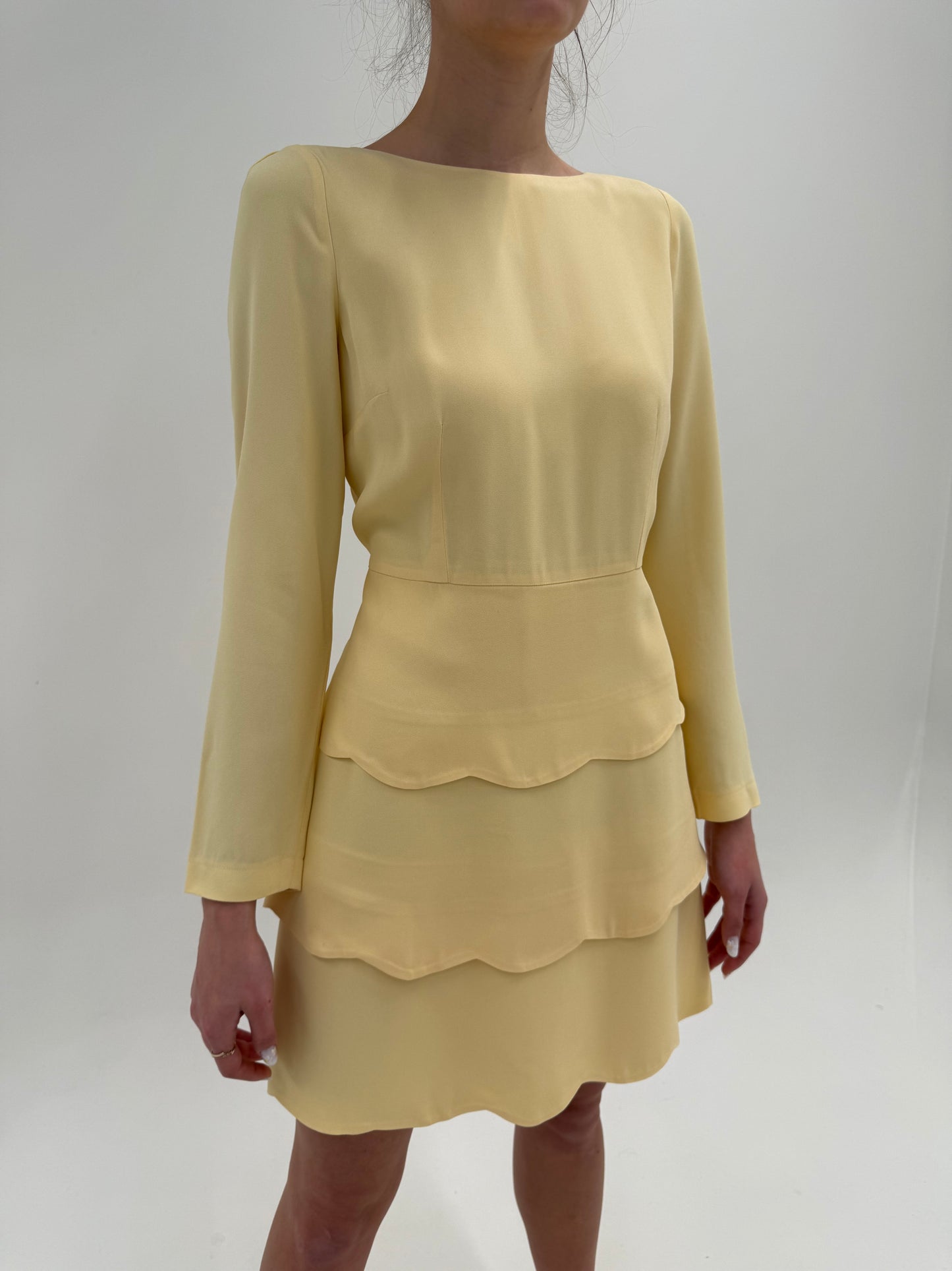 Rochie super premium italiană butter yellow cu talie marcată în croi chic