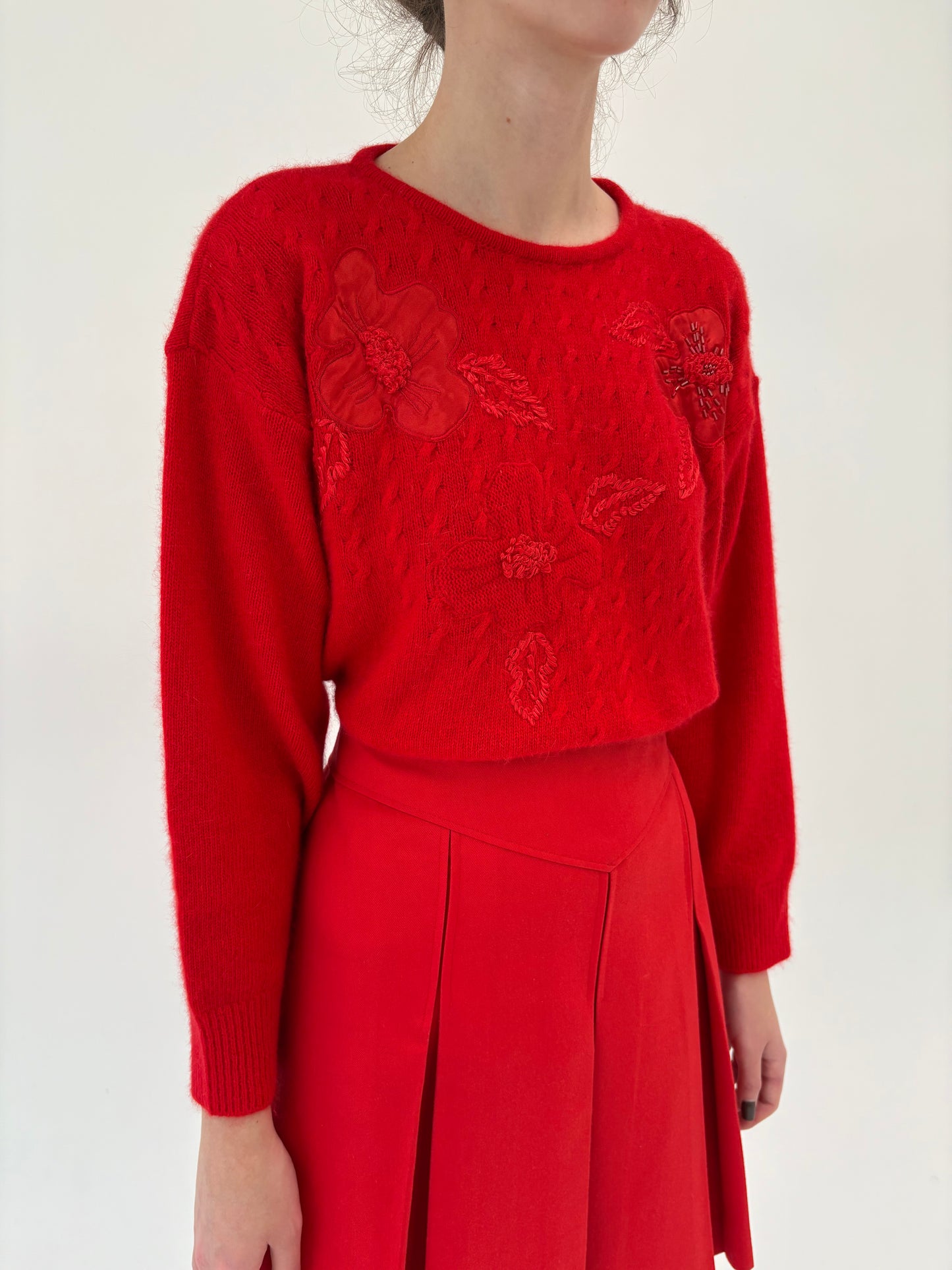 Pulover vintage high end din lana extrafina și Angora cu broderie manuală