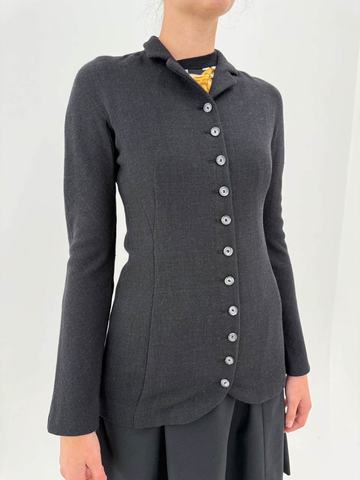 Sacou Gianfranco Ferre ultra cambrat charcoal gray din lana extrafina modelatoare
