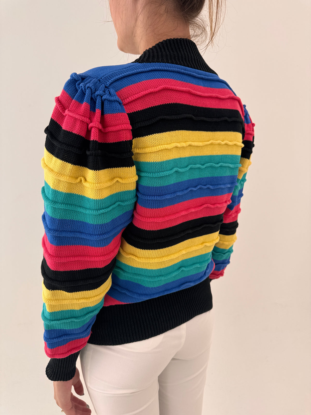 Cardigan vintage cu umeri bufanți din bumbac de gramaj mare cu manșete înalte