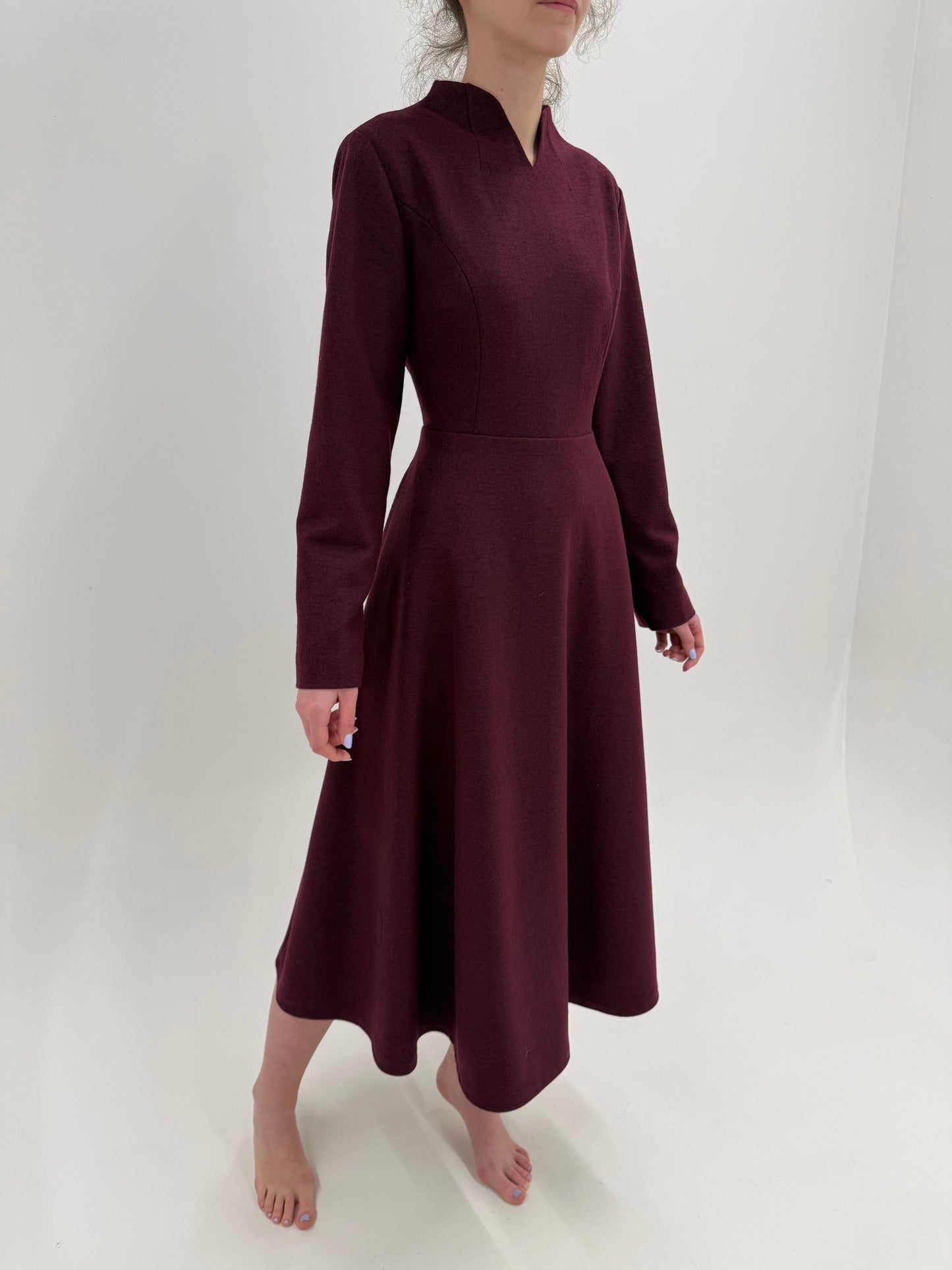 Rochie maxi burgundy old vintage final de ani 60 din lana extrafina