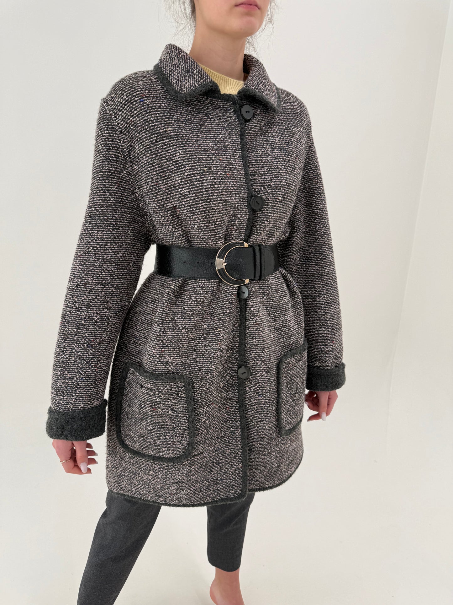 Perdesiu de primăvară cu influențe casual powder pink cu gri