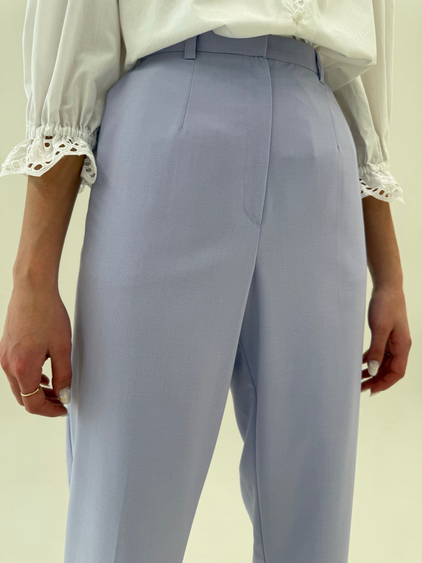 Pantaloni lavanda cu talie ultra înaltă