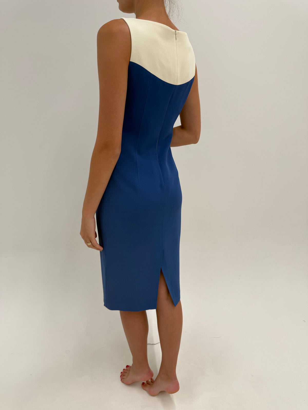 Rochie vintage italiană bodycon în croi ultra chic din stofita de la business la cocktail