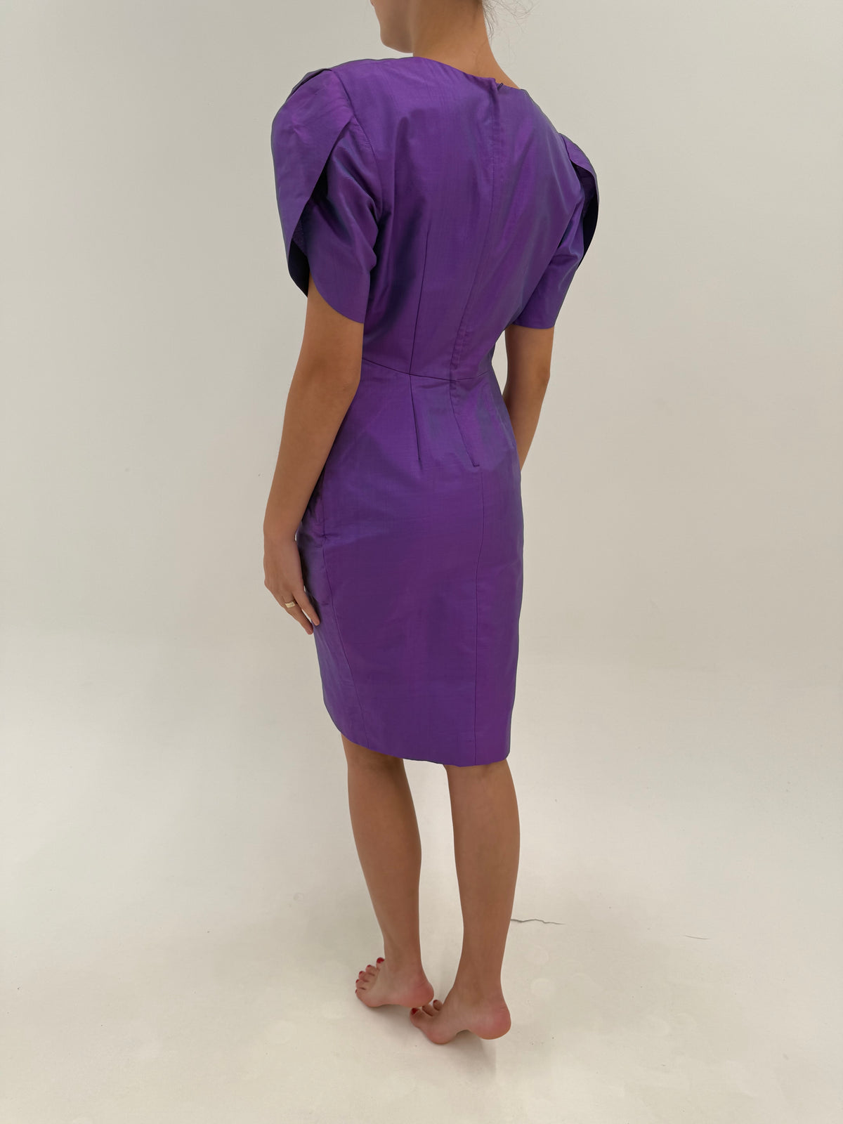 Rochie old vintage anii 80 în croi sculptural din shantung de mătase naturală