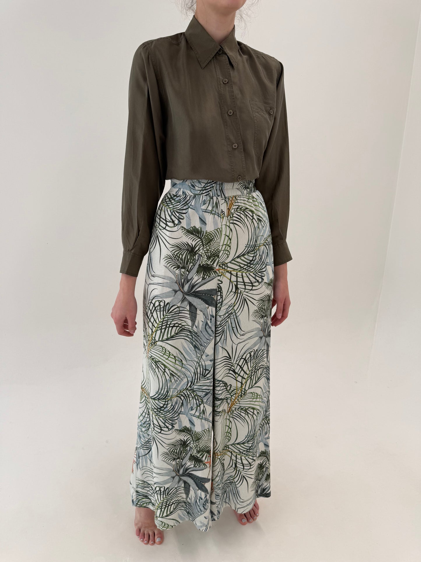 Pantaloni palazzo cu print organic superb și talie ultra înaltă elastică