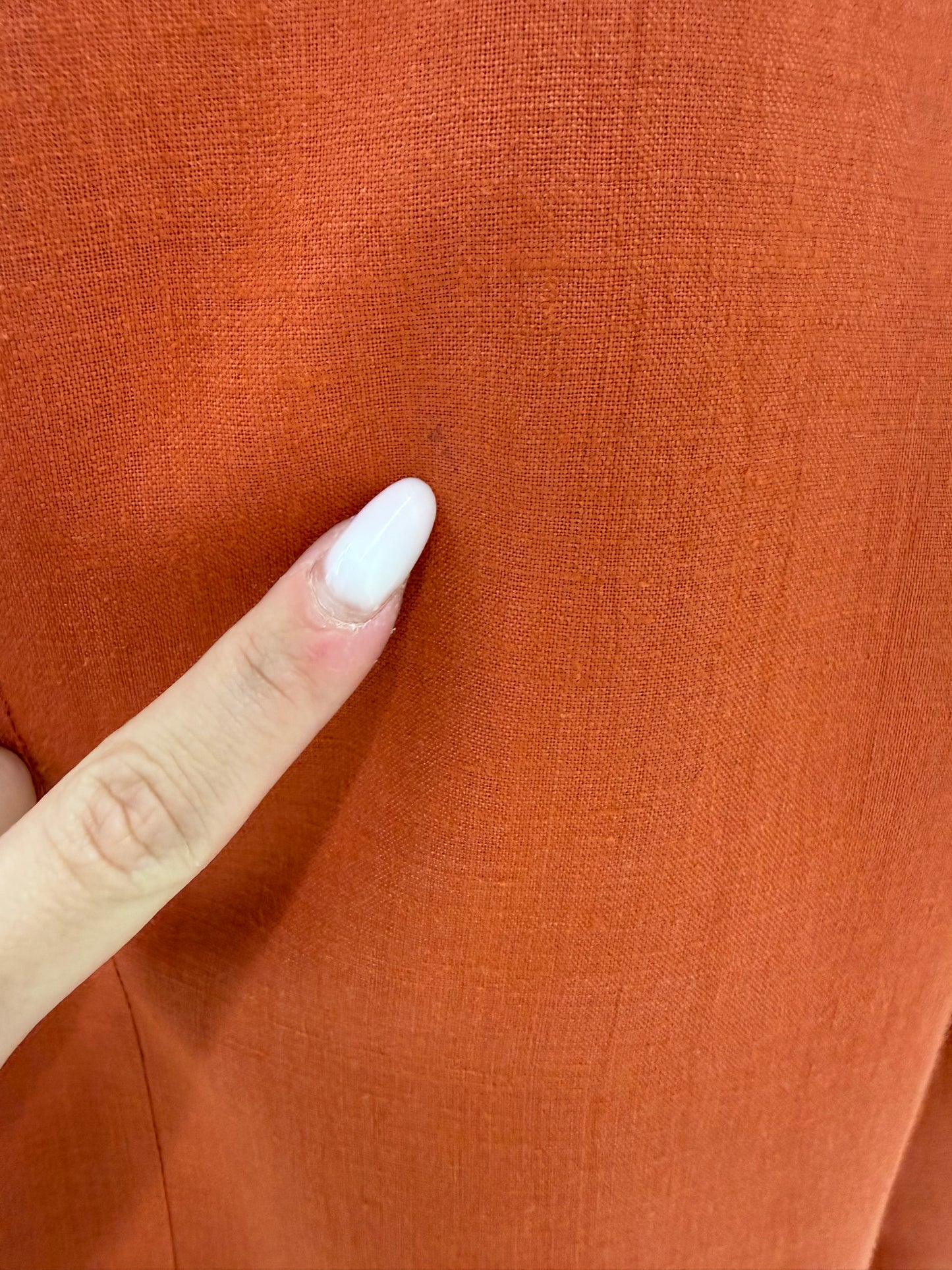 Sacou brick red din pânză de in cu nasturi mother of pearl în croi clasic