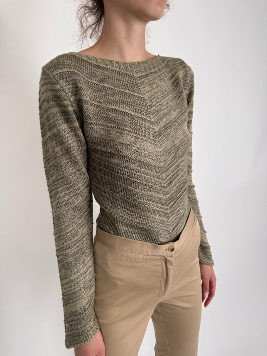 Bluză în croi cambrat din jerse de vară natural în culori neutre