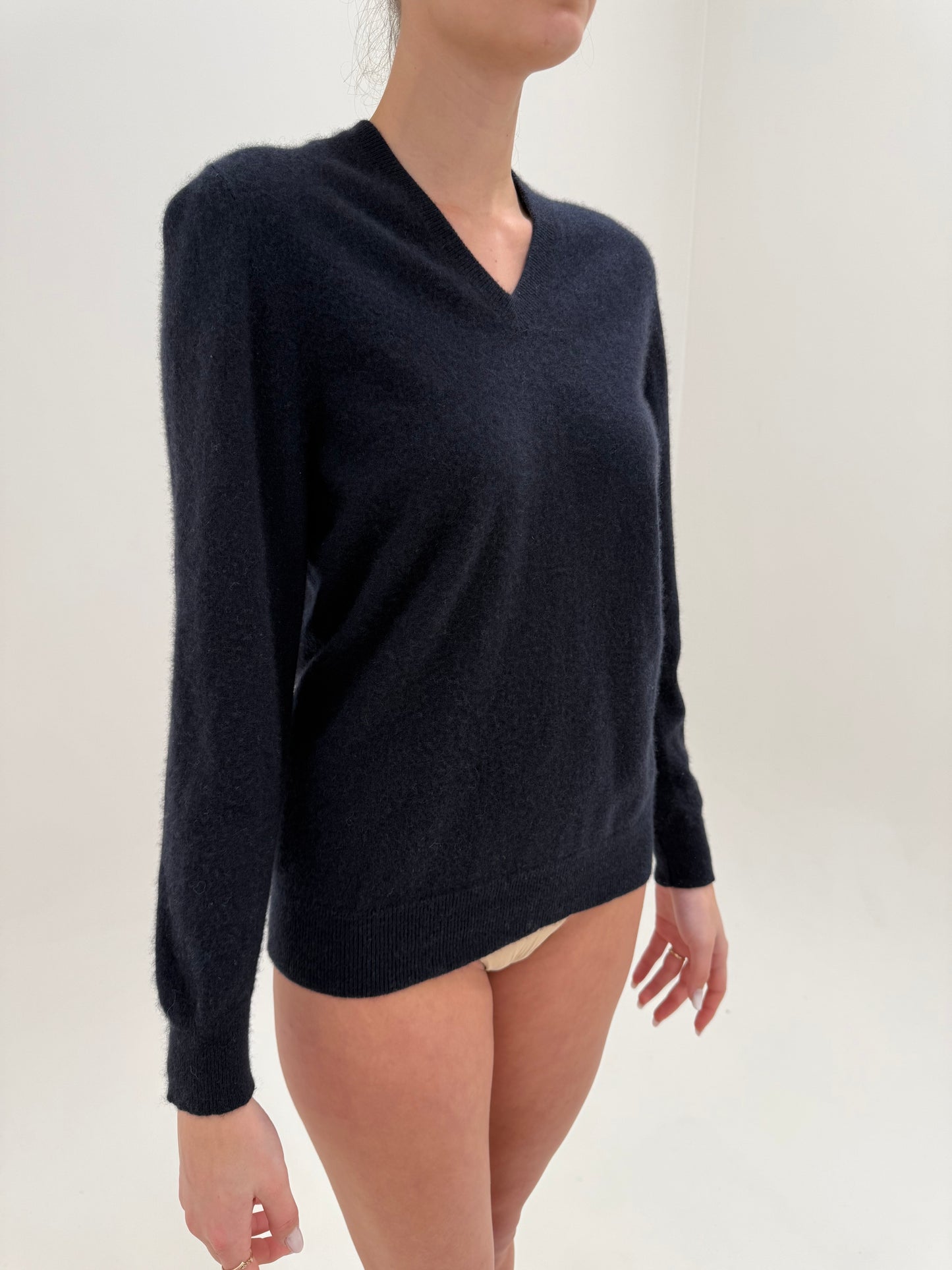 Pulover din cașmir high end italian multiply din fir lung în anchior îngust